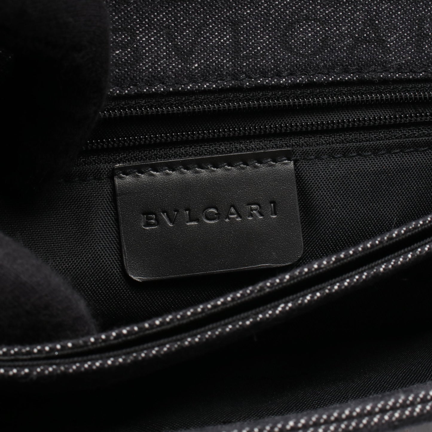 ロゴマニア ショルダーバッグ デニム レザー インディゴブルー ブラック ブルガリ バッグ BVLGARI