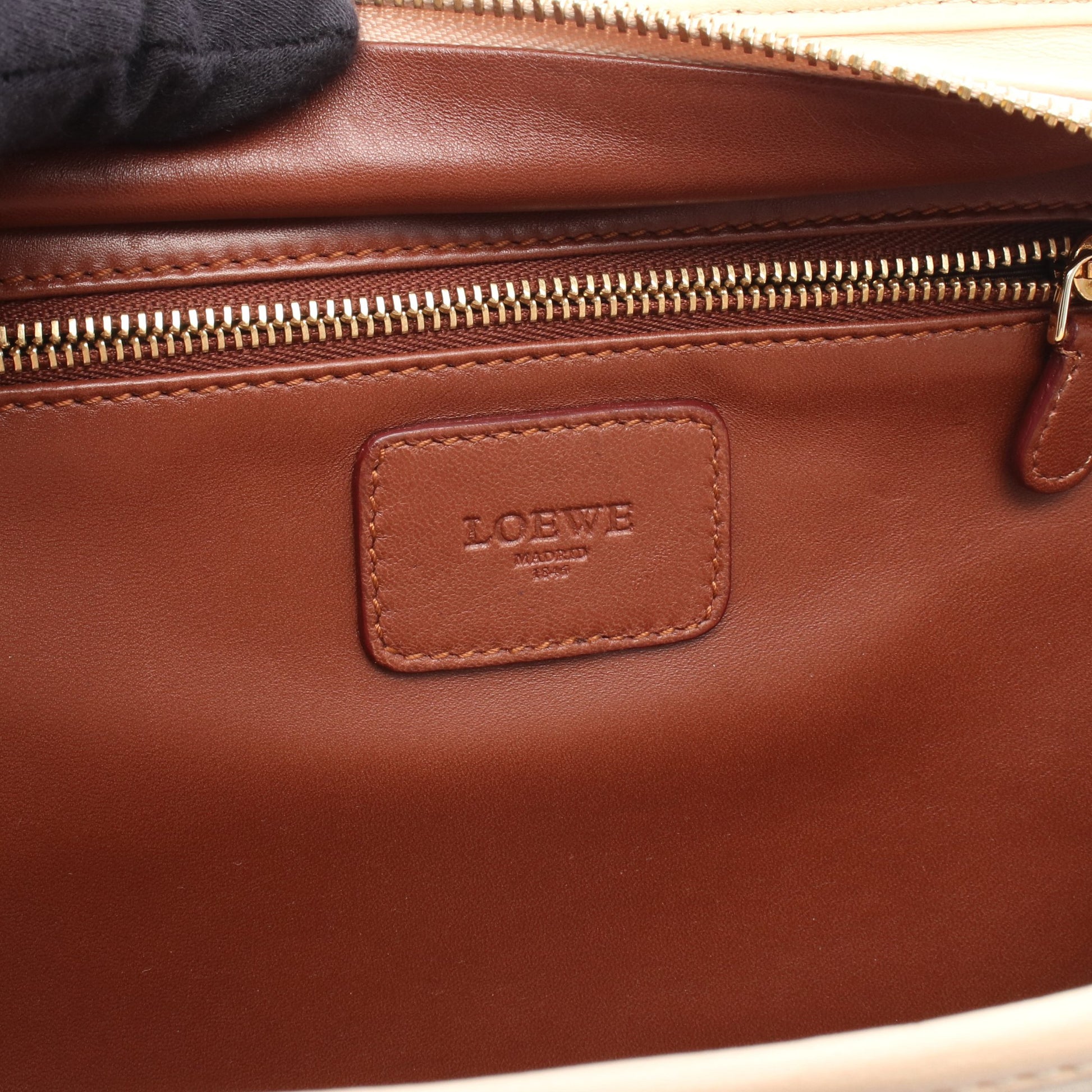 アマソナ28 ハンドバッグ レザー ベージュ グレーブラウン マルチカラー ロエベ バッグ LOEWE