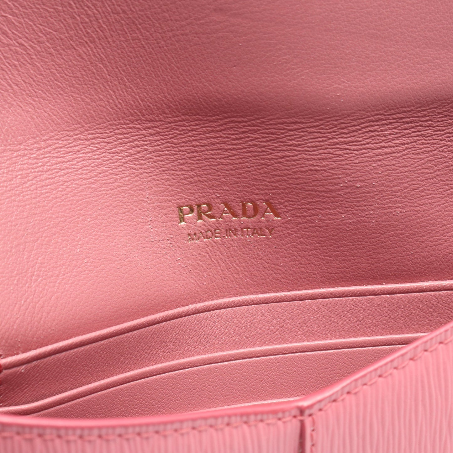 エンベロップ 二つ折り長財布 レザー ピンク プラダ 財布・小物 PRADA