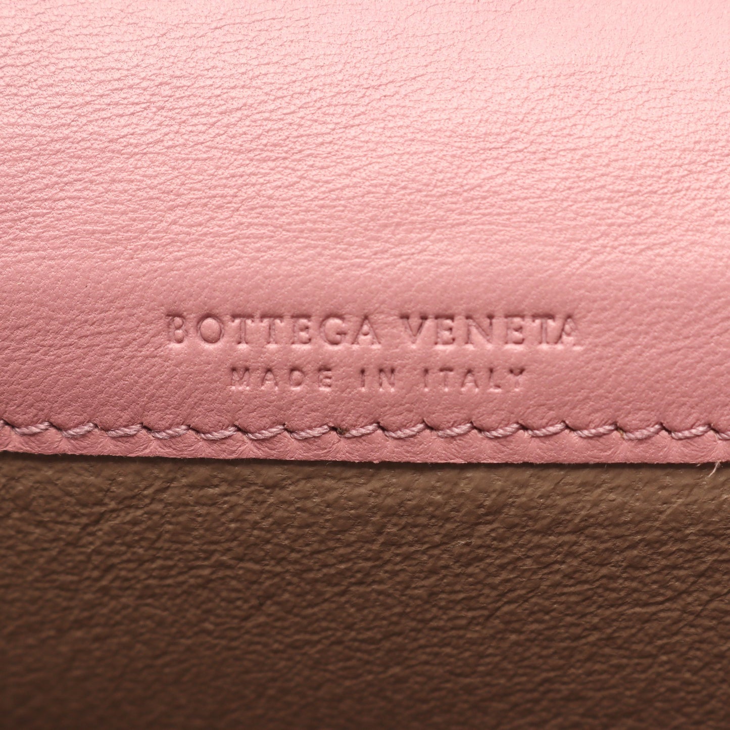 イントレチャート 二つ折り長財布 レザー ピンク ボッテガヴェネタ 財布・小物 BOTTEGA VENETA
