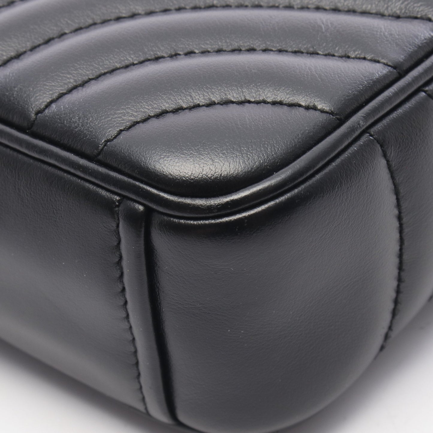 ダイアグラム チェーンショルダーバッグ ミディアム チェーンショルダーバッグ レザー ブラック プラダ バッグ PRADA