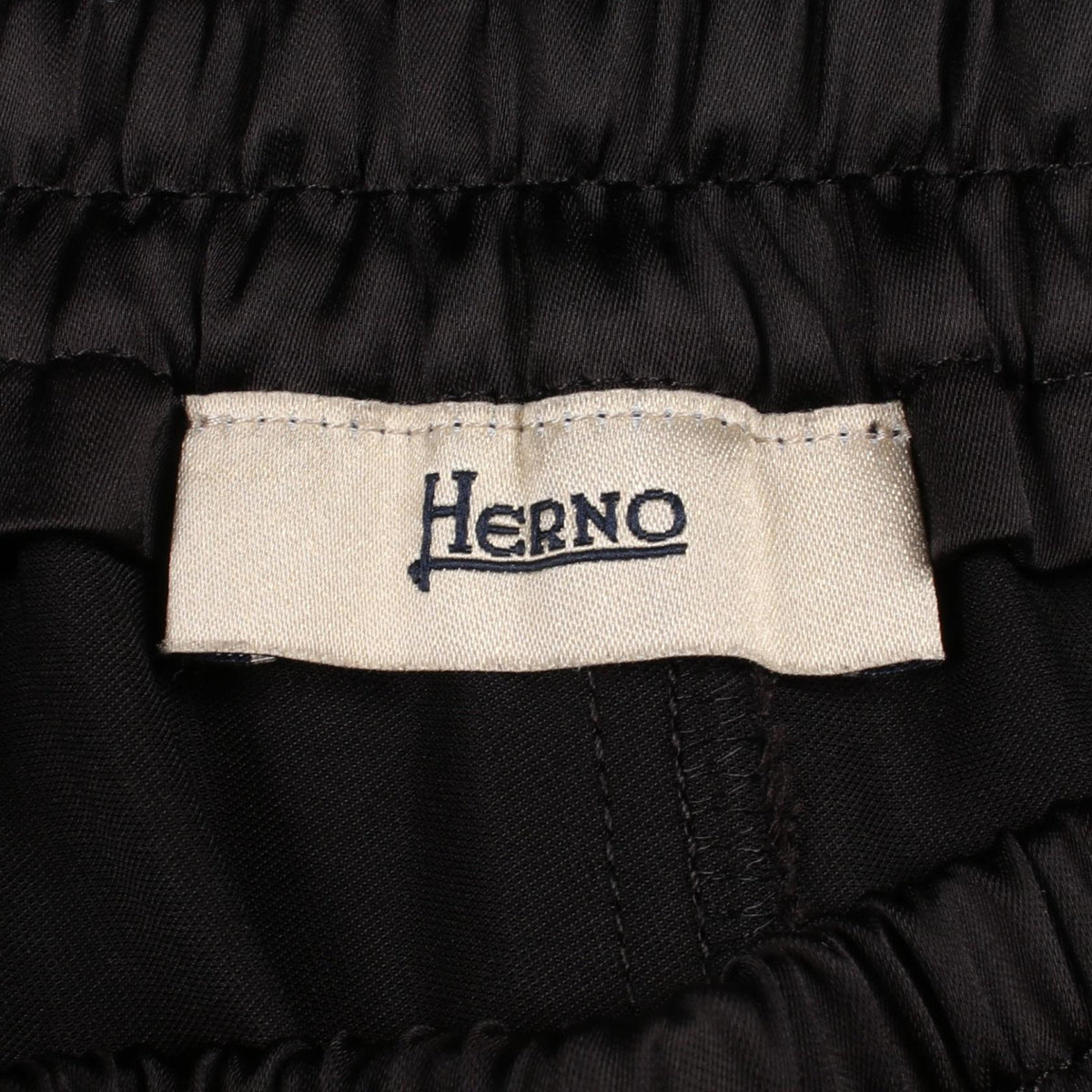 ショート パンツ ブラック ヘルノ ボトムス HERNO