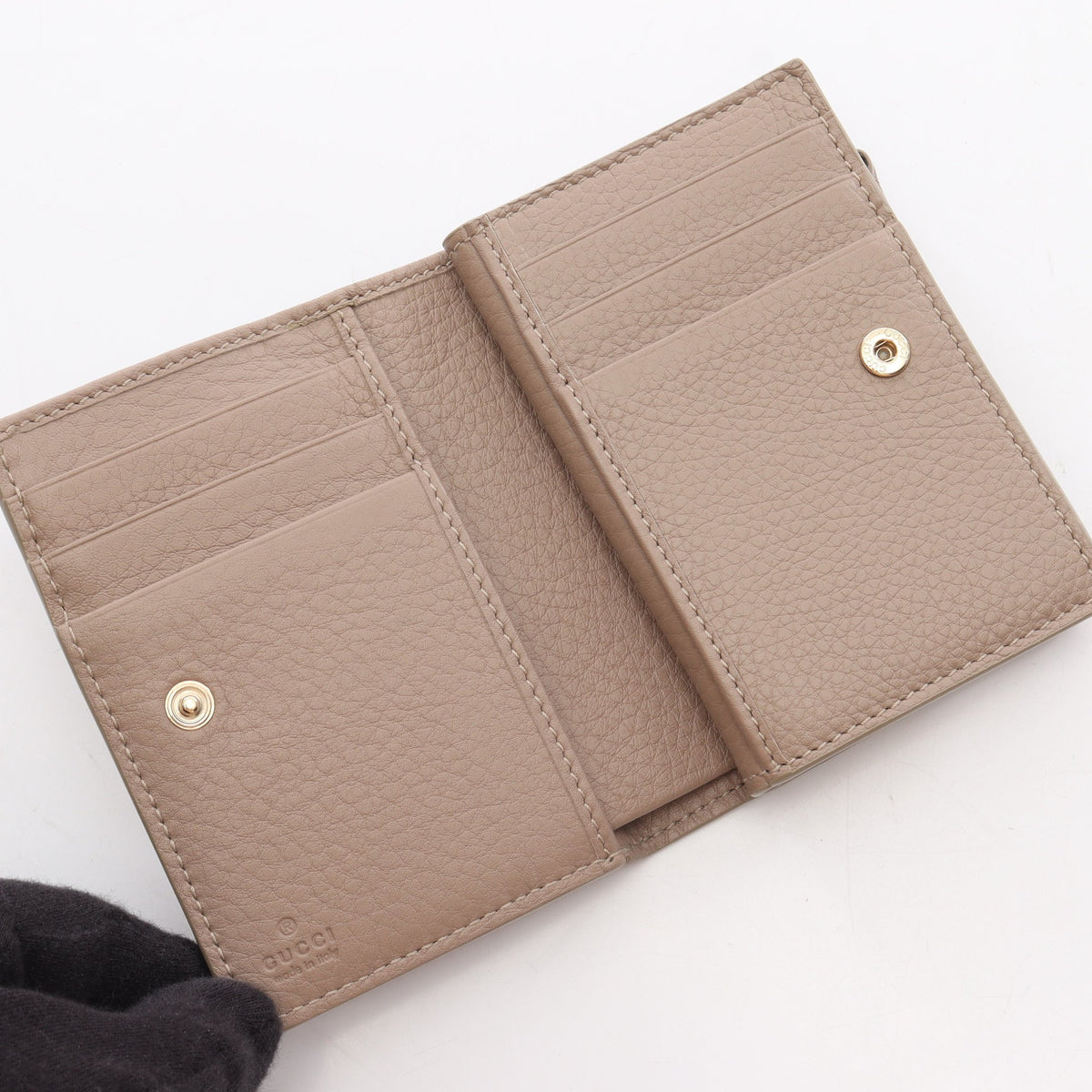 GGエンブレム スモールウォレット 二つ折り財布 レザー グレーベージュ グッチ 財布・小物 GUCCI