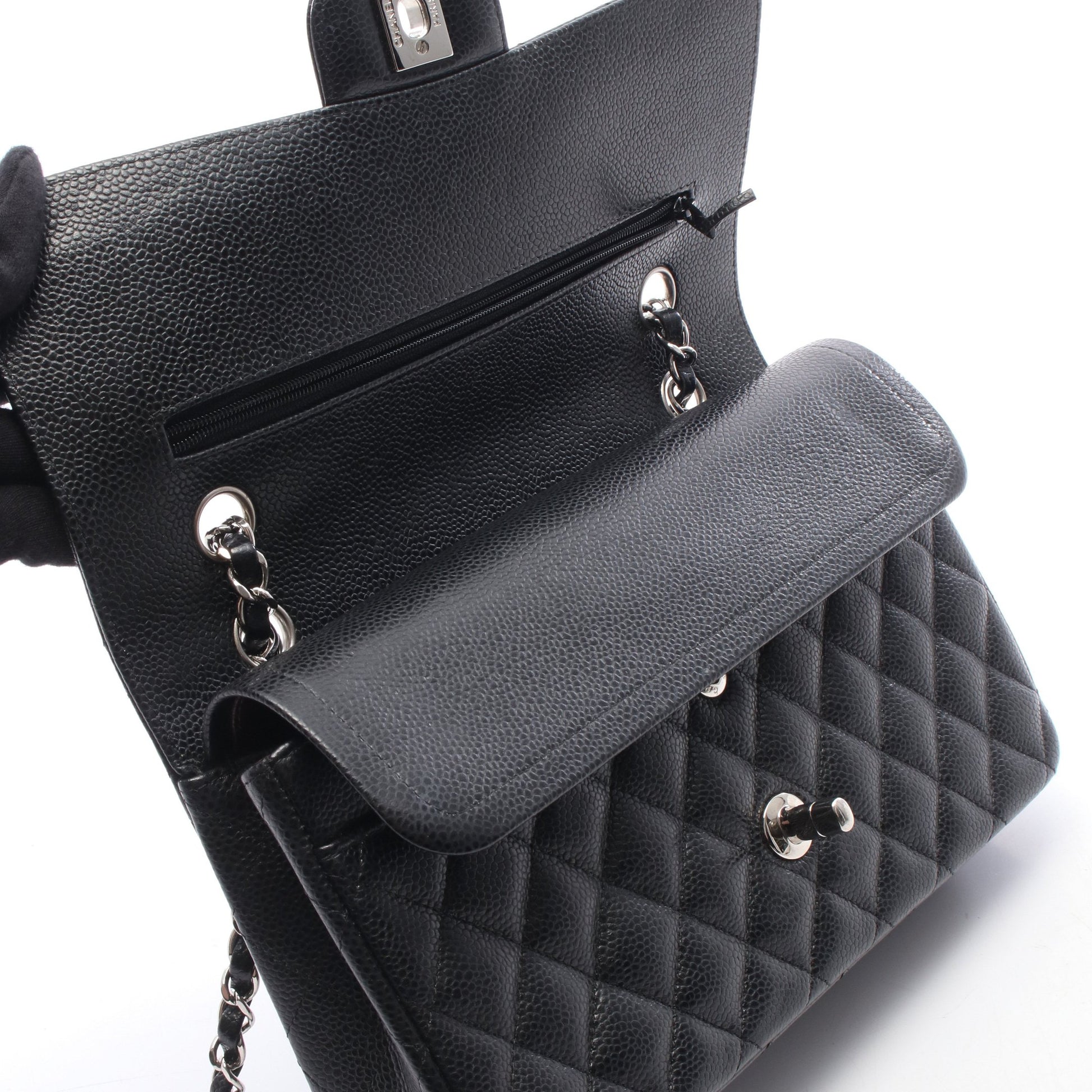マトラッセ Wフラップ Wチェーンショルダーバッグ キャビアスキン ブラック シルバー金具 シャネル バッグ CHANEL