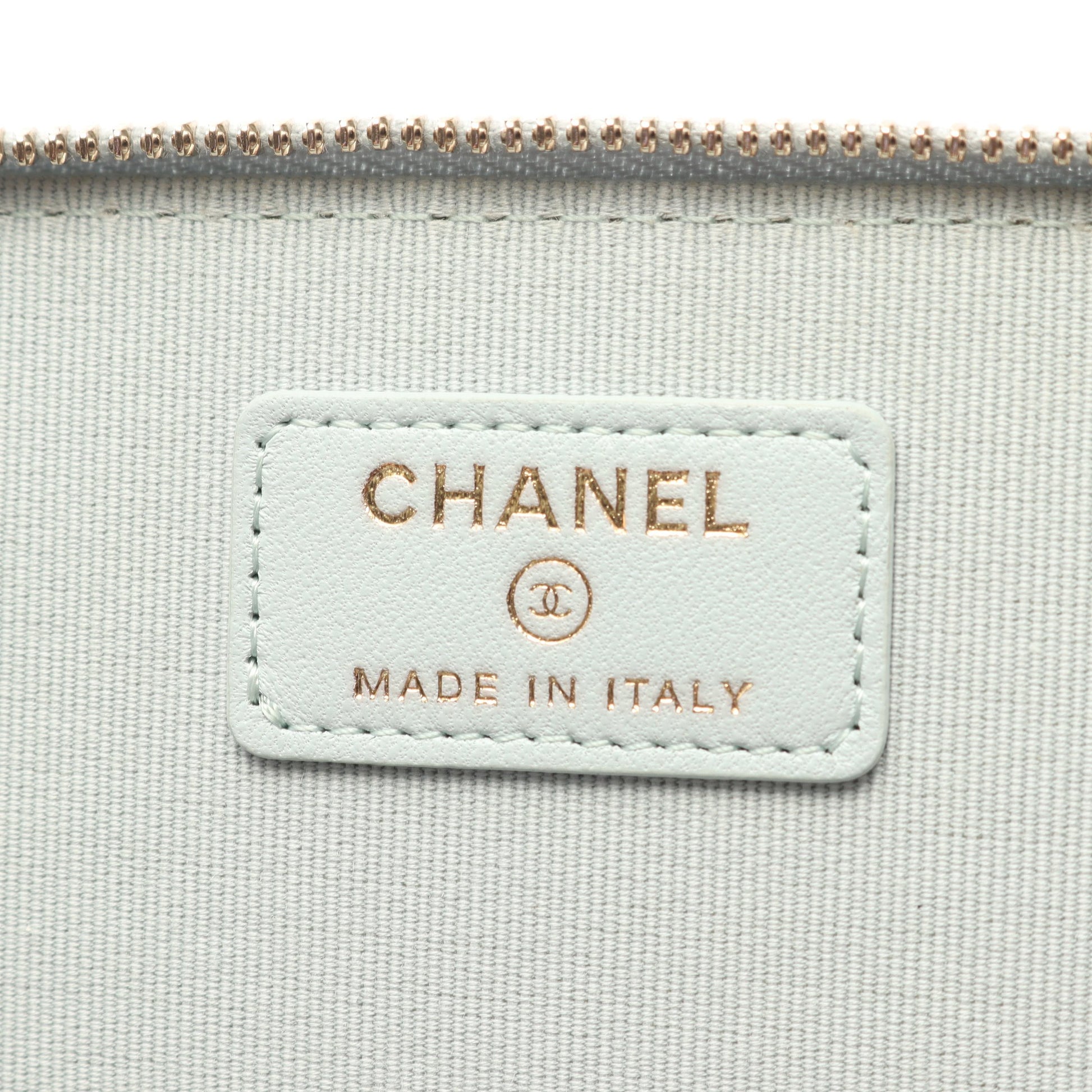 マトラッセ バニティバッグ 2WAY チェーンショルダーバッグ ラムスキン ライトブルー ゴールド金具 シャネル バッグ CHANEL