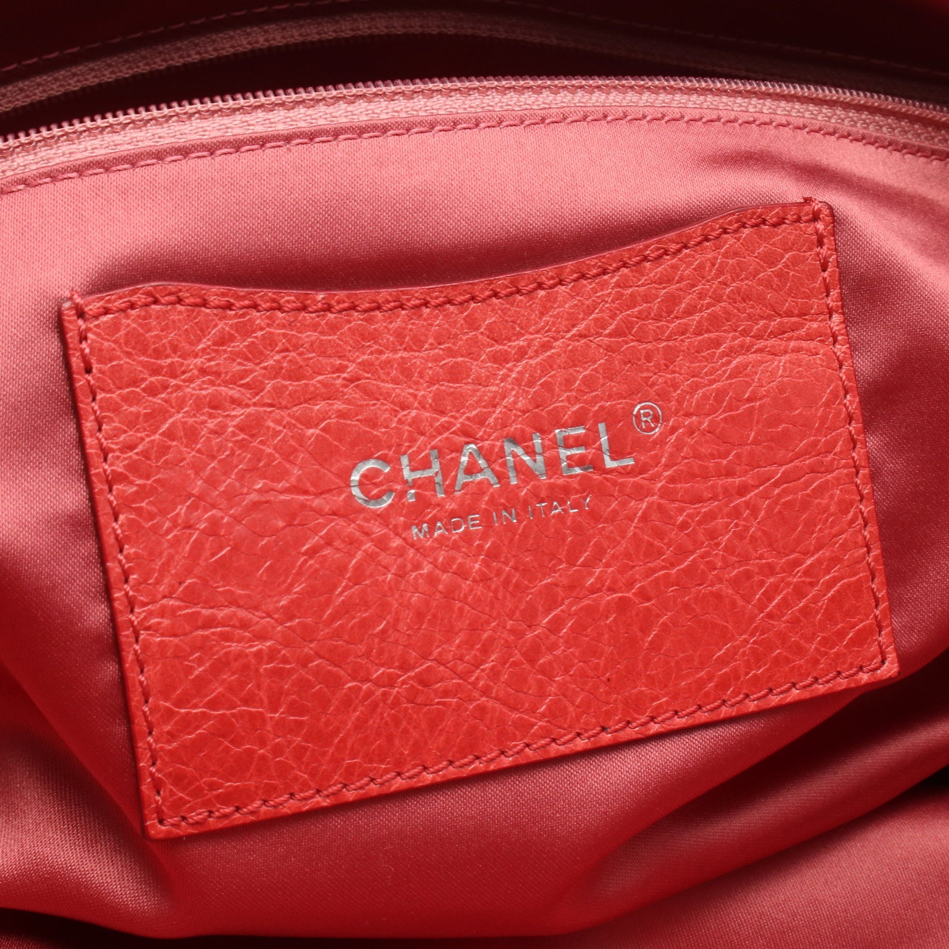 オンザロード ショルダーバッグ トートバッグ レザー レッド シルバー金具 シャネル バッグ CHANEL