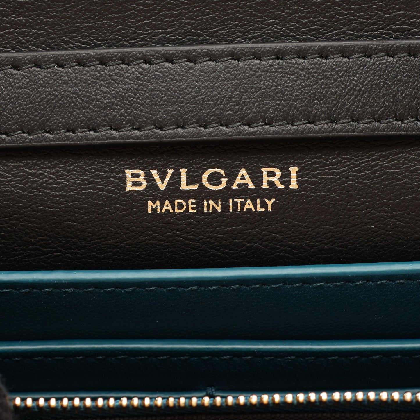 インフィニートゥム チェーンウォレット レザー ブラック ブルガリ バッグ BVLGARI