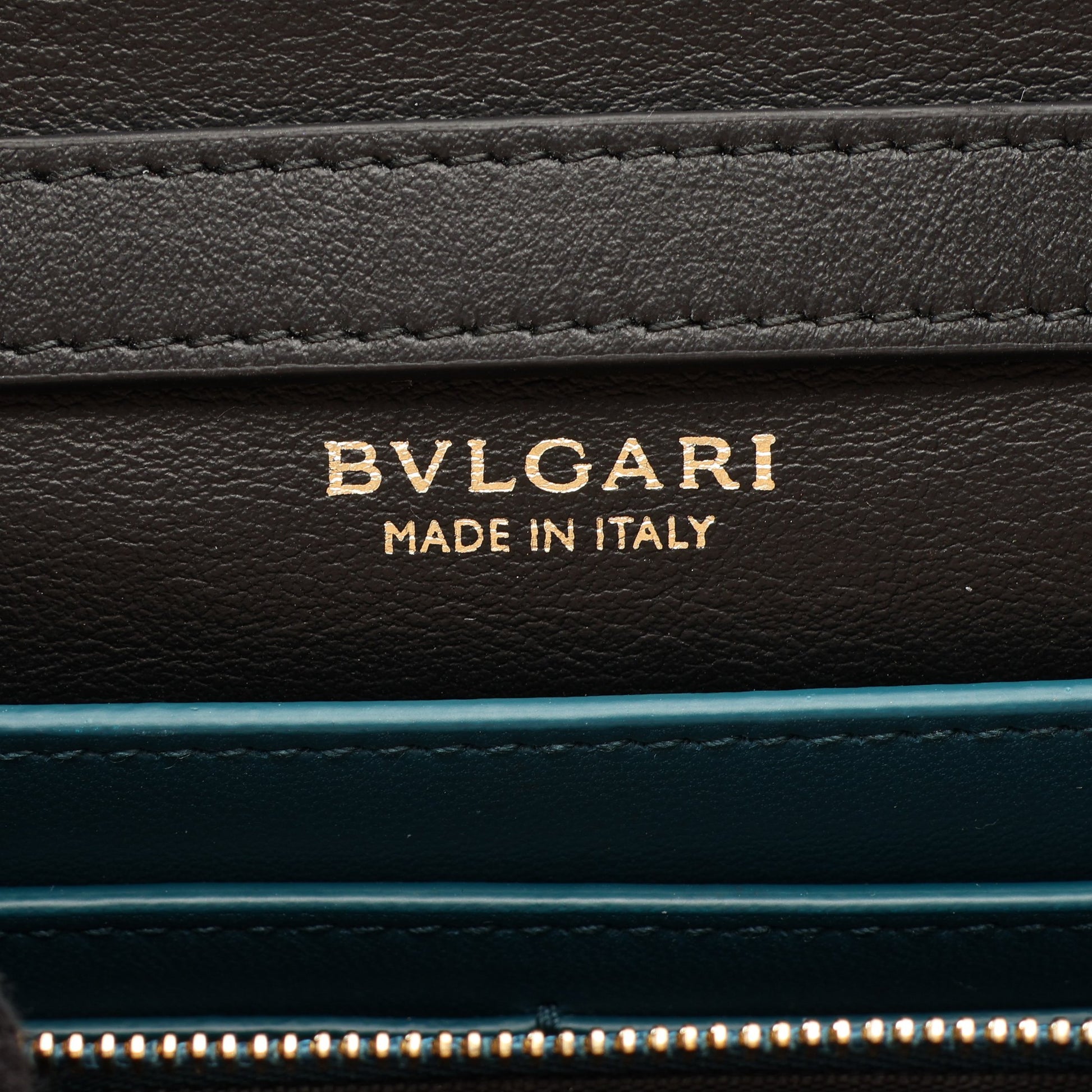 インフィニートゥム チェーンウォレット レザー ブラック ブルガリ バッグ BVLGARI