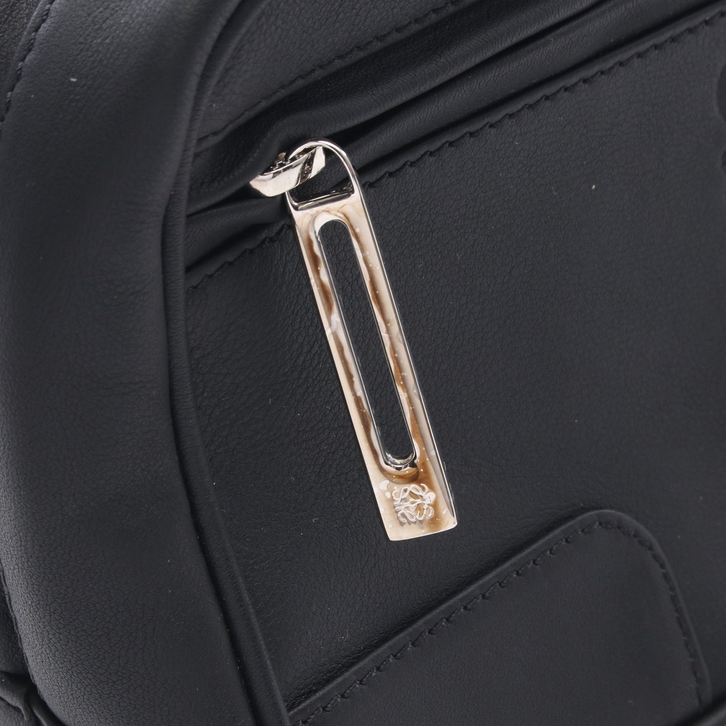 アナグラム クラッチバッグ レザー ブラック ロエベ バッグ LOEWE