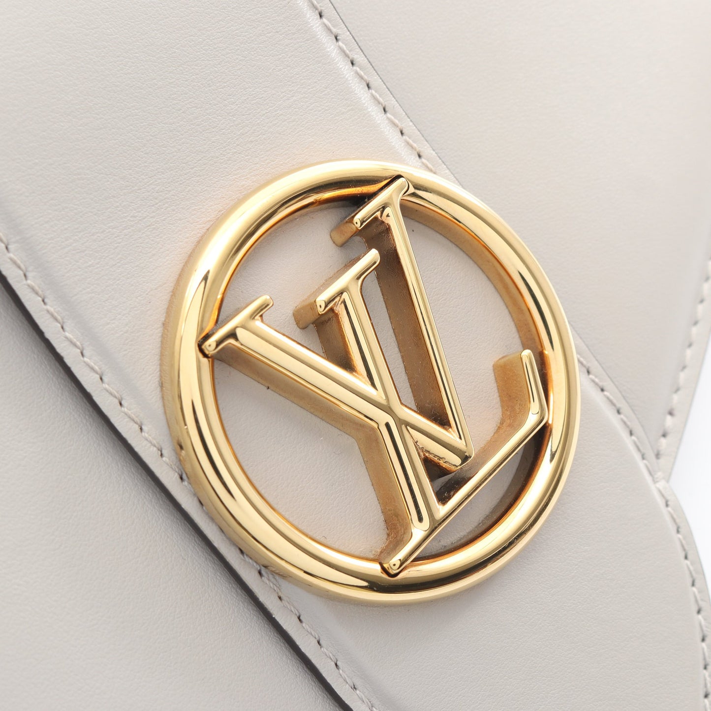 LV PONT 9 LVポンヌフ ショルダーバッグ レザー グレー ルイヴィトン バッグ LOUIS VUITTON