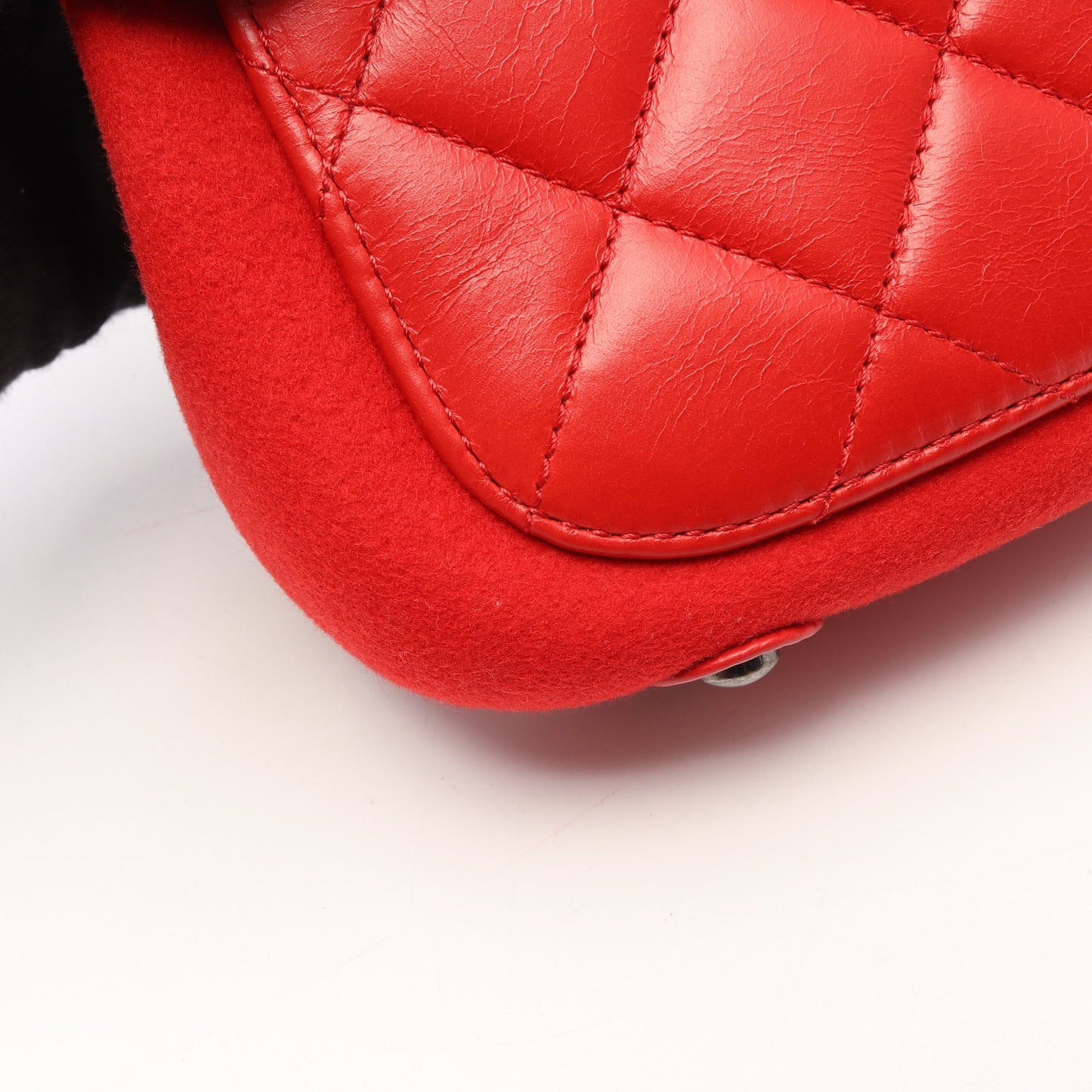 マトラッセ スモール チェーンショルダーバッグ レザー ウール レッド シルバー金具 シャネル バッグ CHANEL