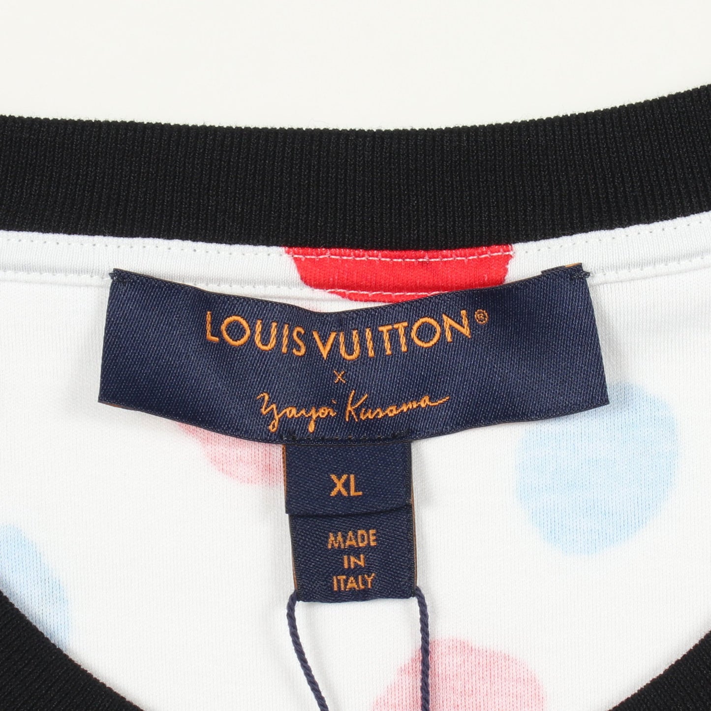LOUIS VUITTON × yayoi kusama ドット チェーン付き 半袖Tシャツ コットン ホワイト マルチカラー ルイヴィトン トップス LOUIS VUITTON