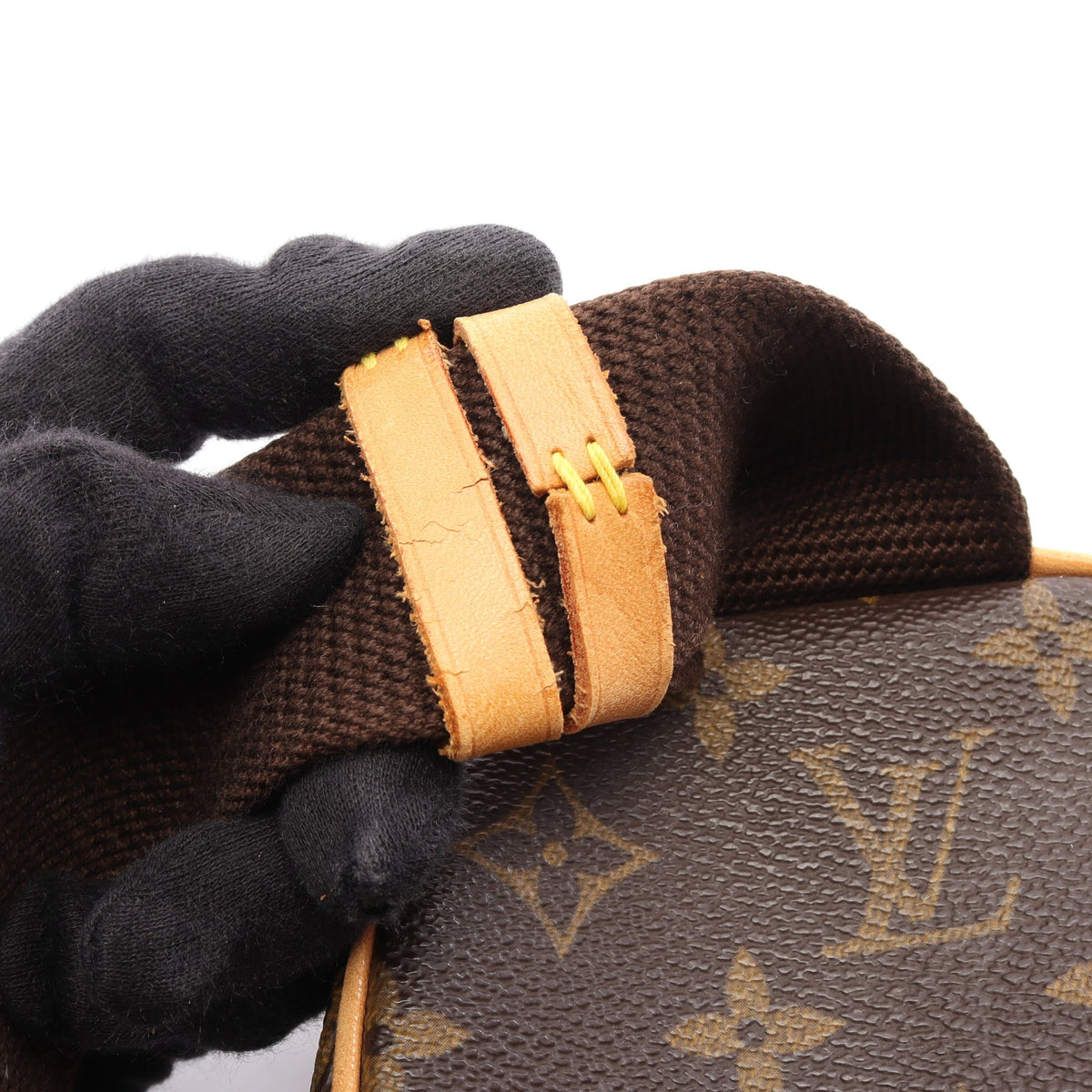 ポシェットガンジュ モノグラム ボディバッグ PVC レザー ブラウン ルイヴィトン バッグ LOUIS VUITTON