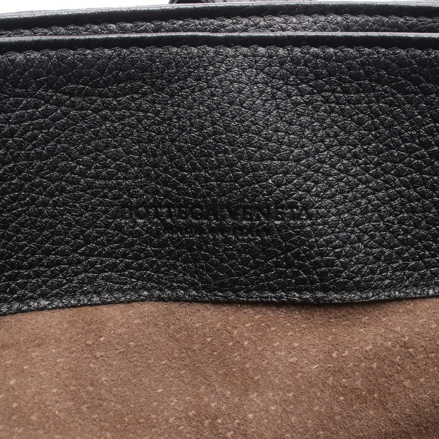イントレチャート ローマバッグ ミディアム ハンドバッグ レザー ブラック ボッテガヴェネタ バッグ BOTTEGA VENETA