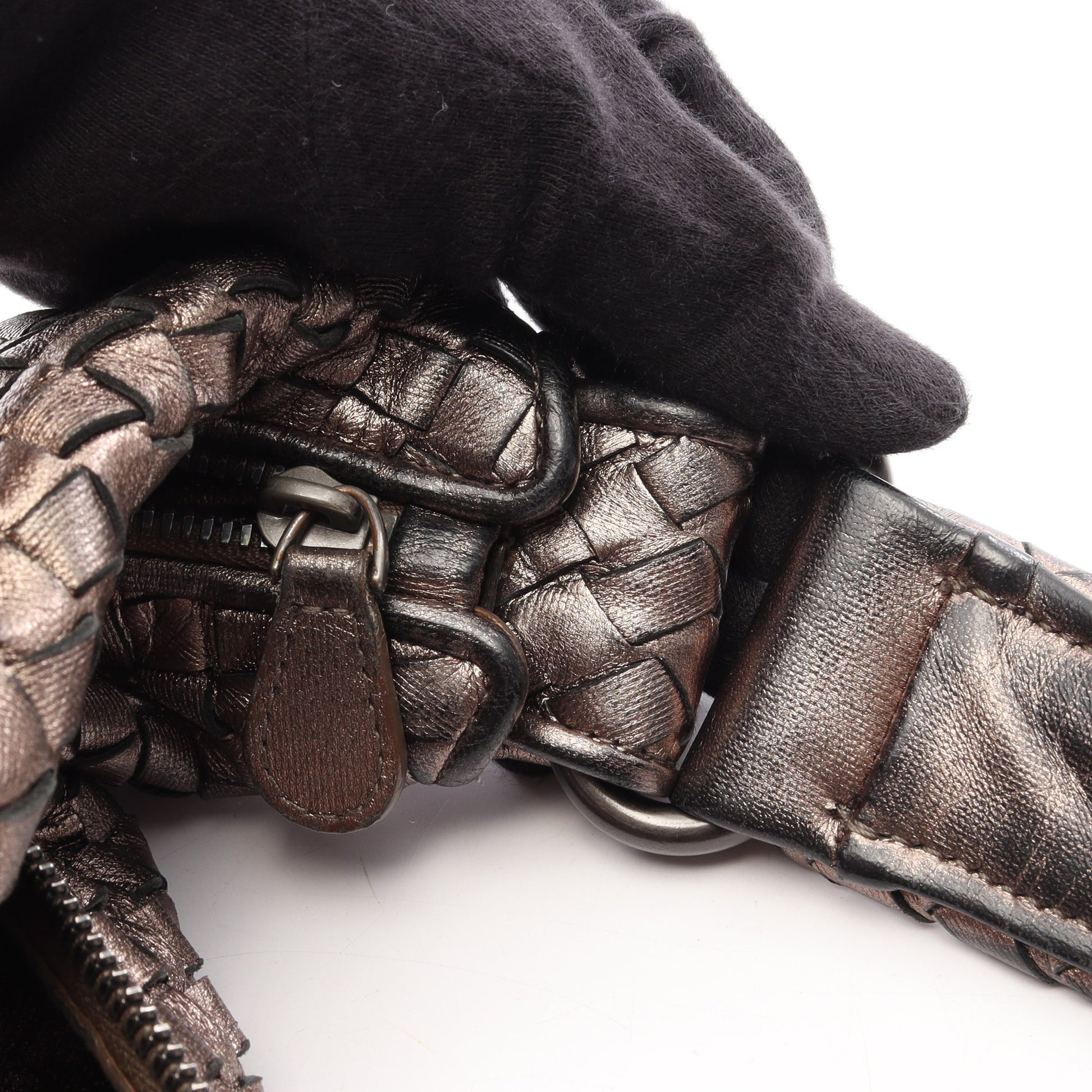 イントレチャート ワンショルダーバッグ レザー シャンパンゴールド ボッテガヴェネタ バッグ BOTTEGA VENETA