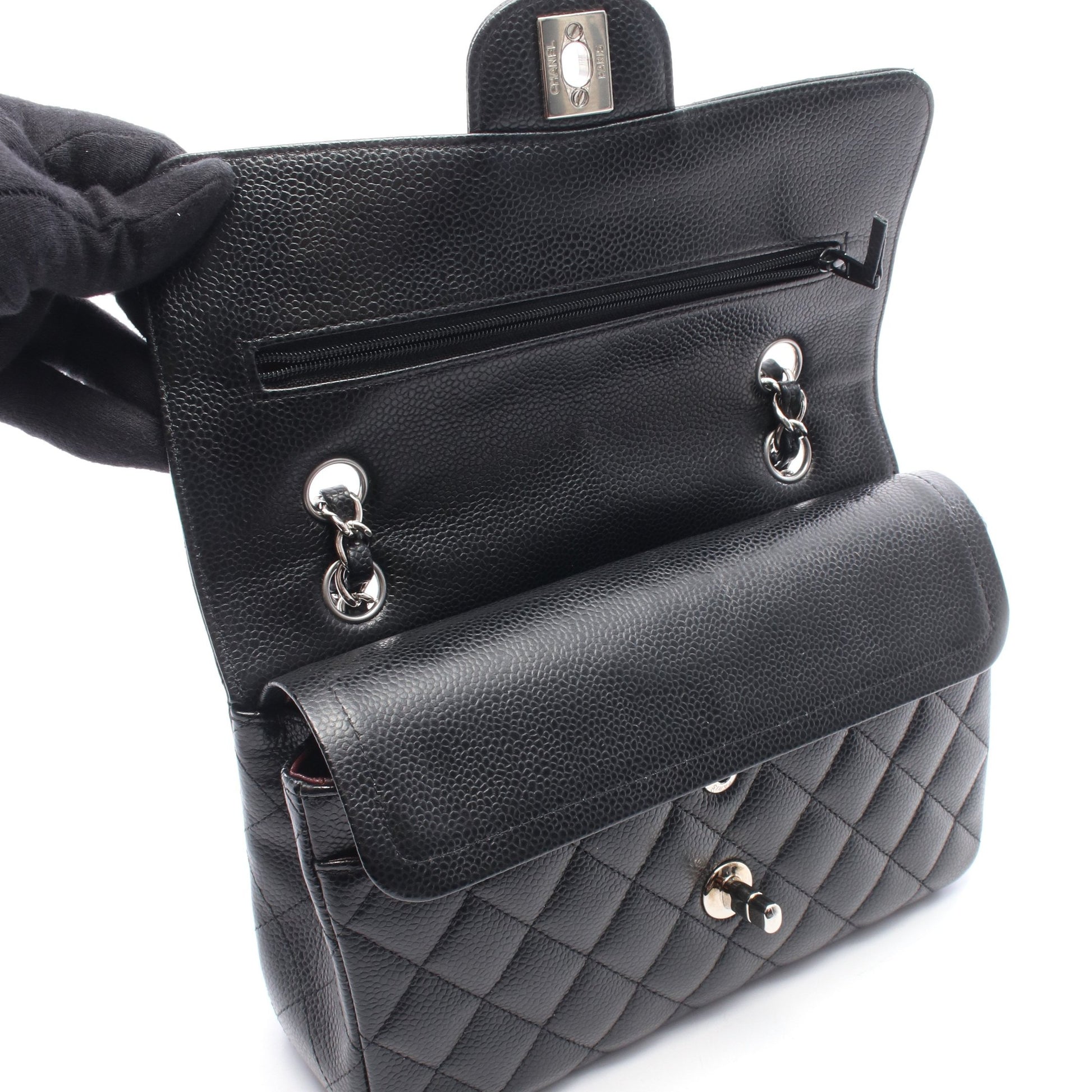 マトラッセ Wフラップ Wチェーンショルダーバッグ キャビアスキン ブラック シルバー金具 シャネル バッグ CHANEL