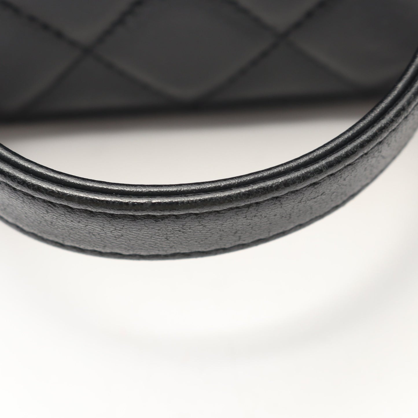 マトラッセ バニティバッグ チェーンショルダーバッグ キャビアスキン ブラック ゴールド金具 シャネル バッグ CHANEL