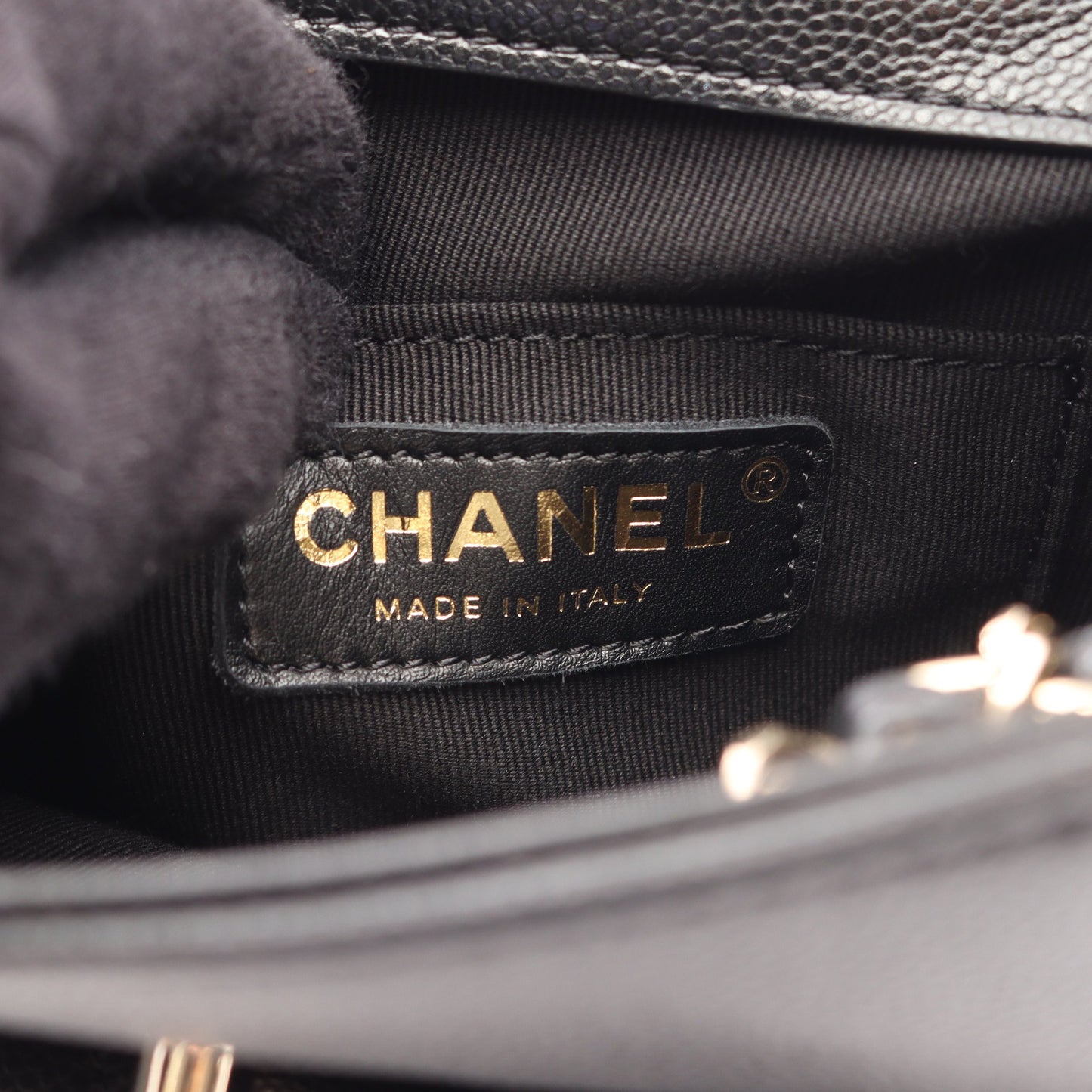 マトラッセ バックパック リュックサック キャビアスキン ブラック ゴールド金具 シャネル バッグ CHANEL