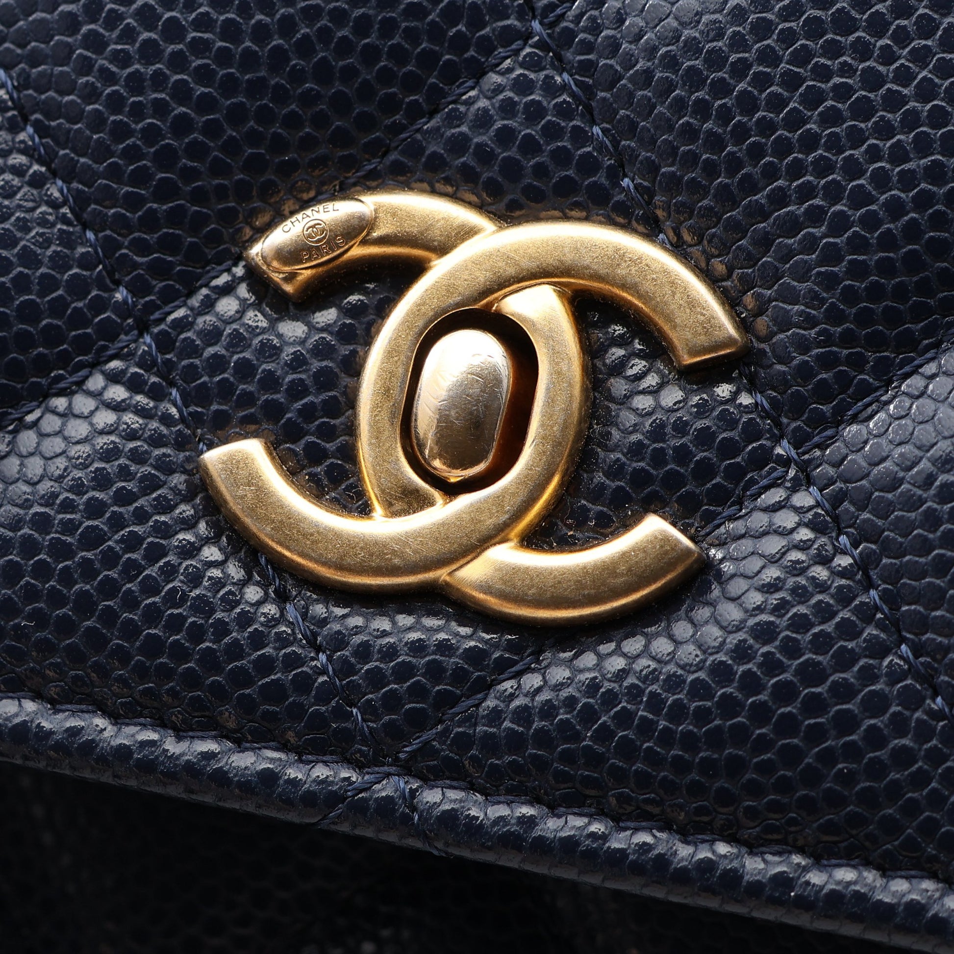 マトラッセ チェーンウォレット キャビアスキン ネイビー ゴールド金具 シャネル バッグ CHANEL