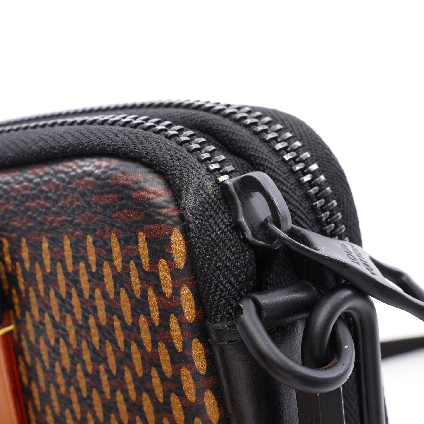 LOUIS VUITTON × NIGO ダブルフォンポーチ ショルダーバッグ PVC レザー ブラウン マルチカラー ルイヴィトン