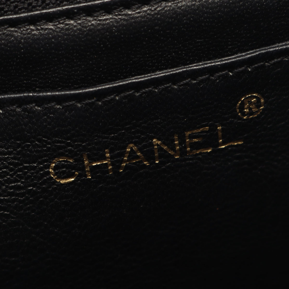 マトラッセ ハンドバッグ キャビアスキン ブラック ゴールド金具 シャネル バッグ CHANEL