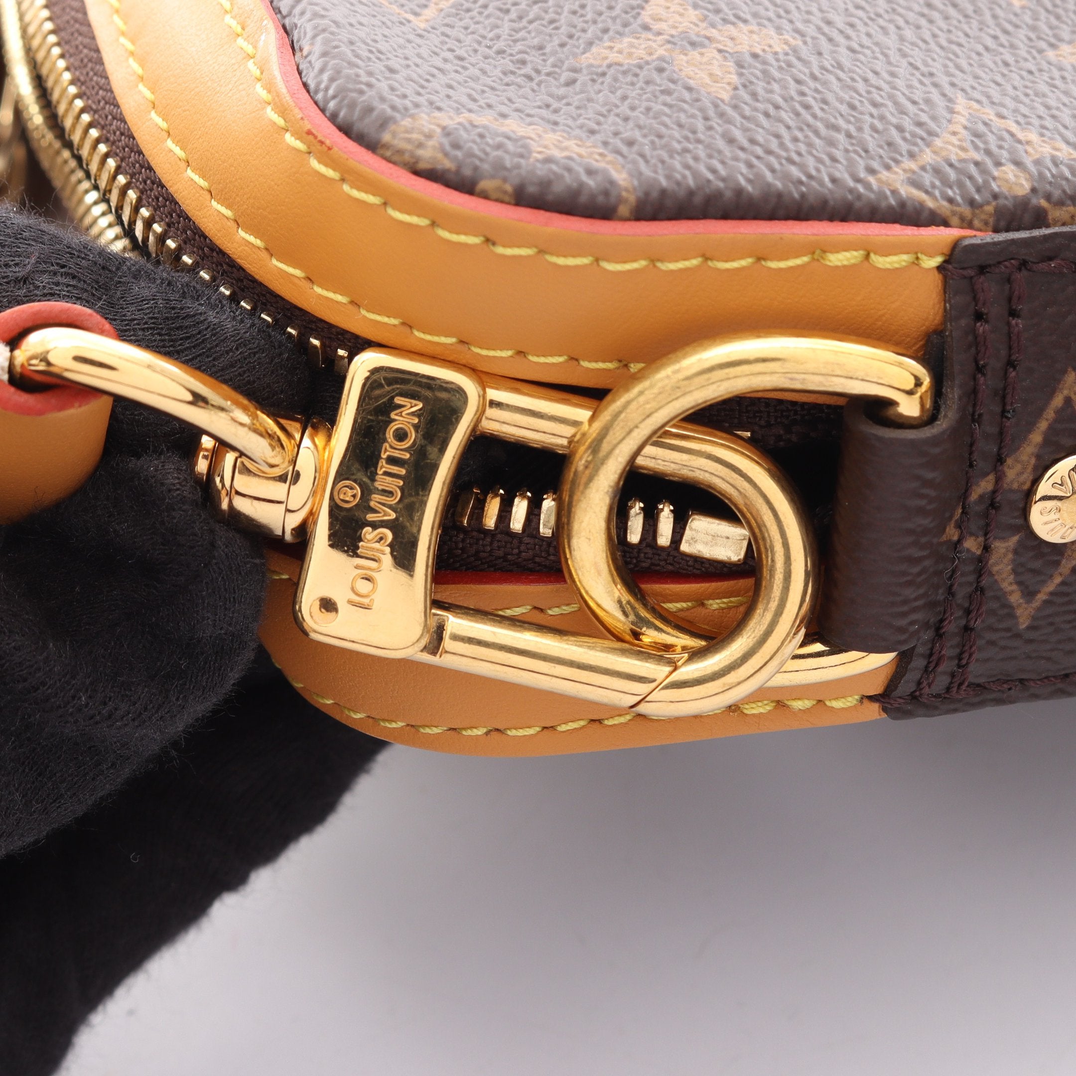 LOUIS VUITTON × NIGO トリオ メッセンジャー モノグラムストライプ LV