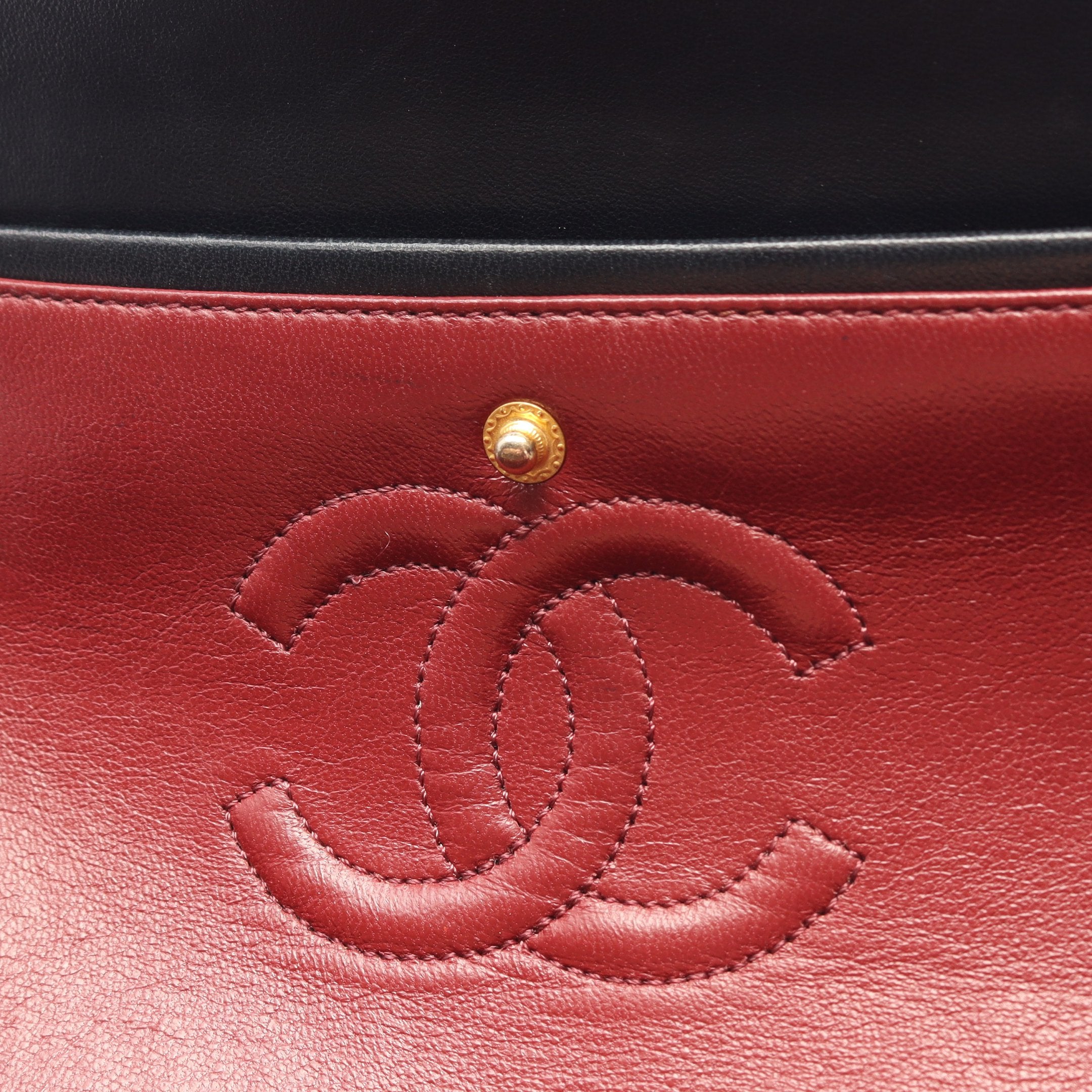 鑑定済み　正規CHANEL マトラッセ　赤ゴールド　外見良好　バッグ内にダメージ マトラッセ ダブルフラップ チェーンショルダーバッグ ラムスキン