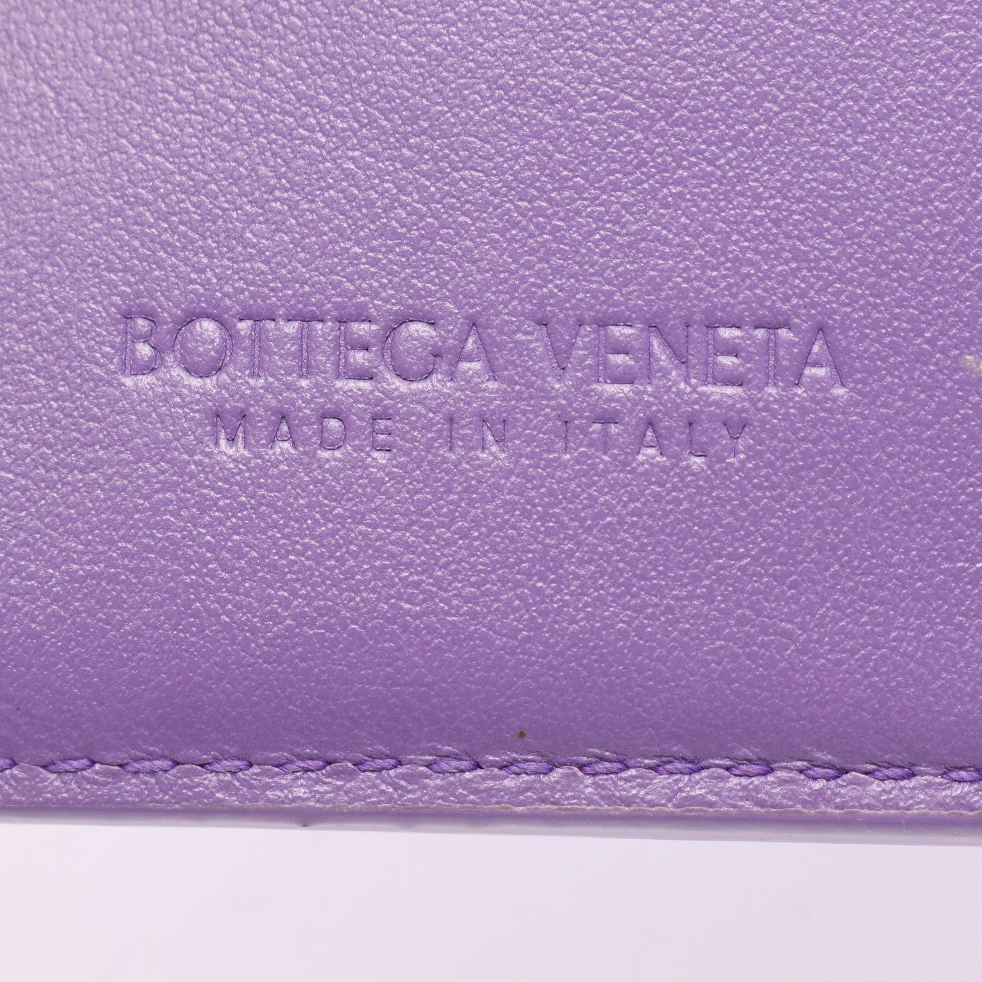 イントレチャート 二つ折り財布 レザー パープル ボッテガヴェネタ 財布・小物 BOTTEGA VENETA