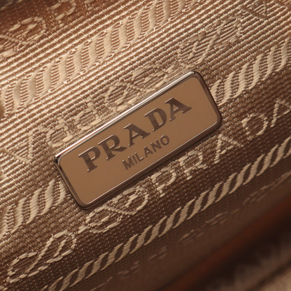 Re-Edition 2000 ミニバッグ ハンドバッグ ナイロン サフィアーノレザー ベージュ プラダ バッグ PRADA