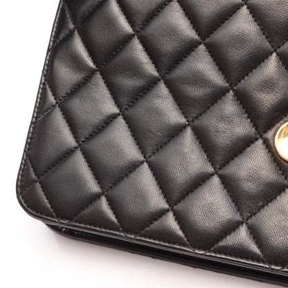 マトラッセ プッシュロック チェーンショルダーバッグ ラムスキン ブラック ゴールド金具 シャネル