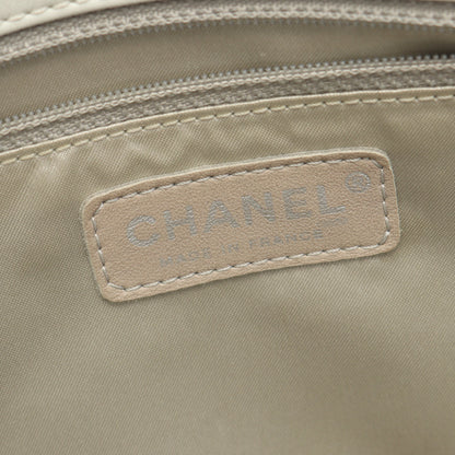 マトラッセ ワンショルダーバッグ レザー ホワイト シルバー金具 シャネル