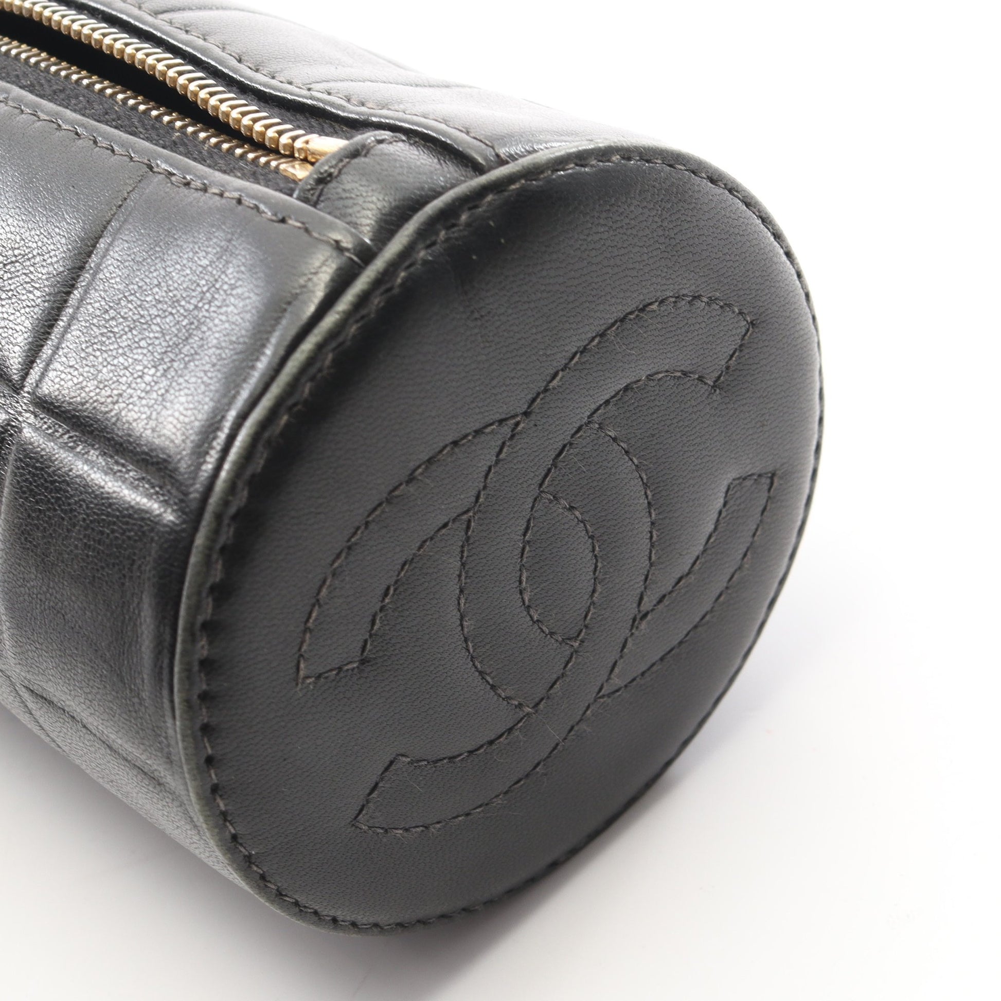 チョコバー ポーチ ラムスキン ブラック ゴールド金具 シャネル 財布・小物 CHANEL