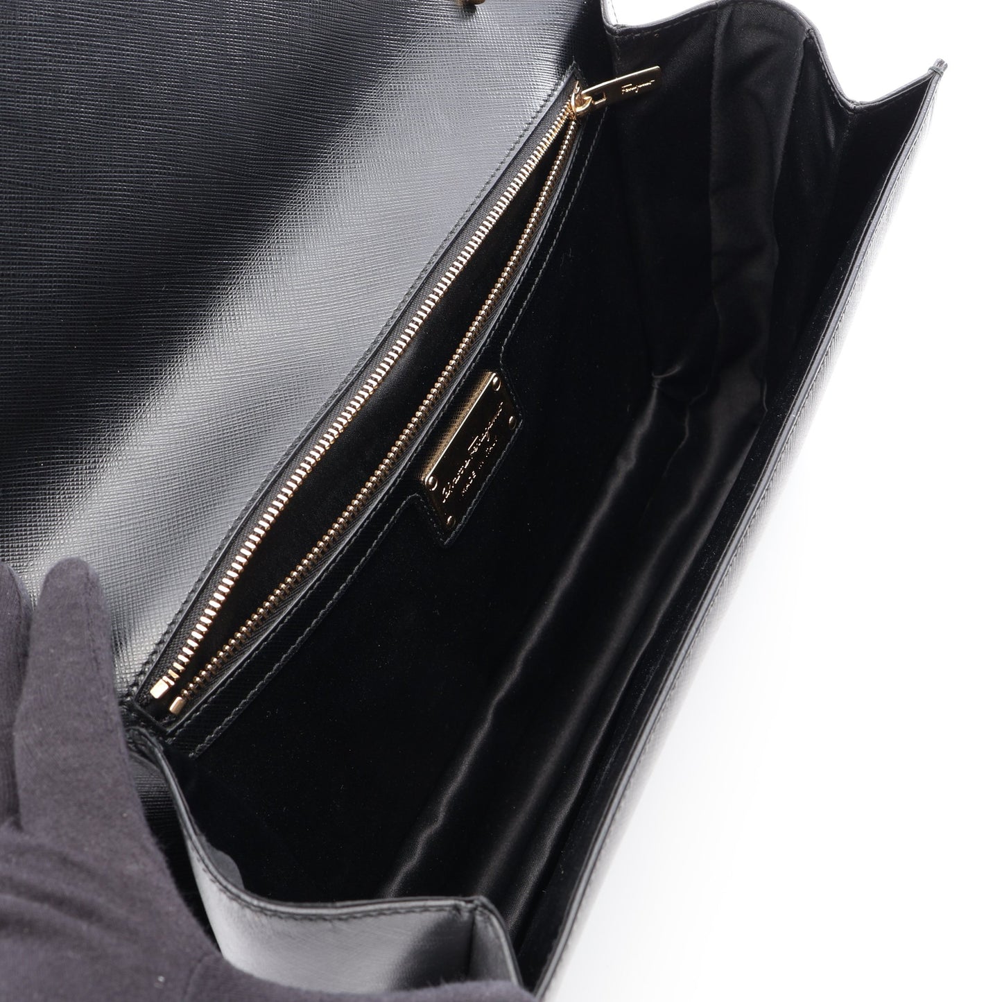 ヴァラ リボン チェーンショルダーバッグ レザー ブラック サルヴァトーレフェラガモ バッグ Salvatore Ferragamo