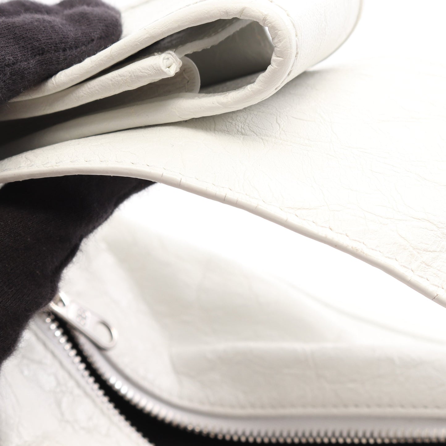 SUPERBUSY SLING BAG ス ーパービジー ショルダーバッグ レザー ホワイト バレンシアガ
