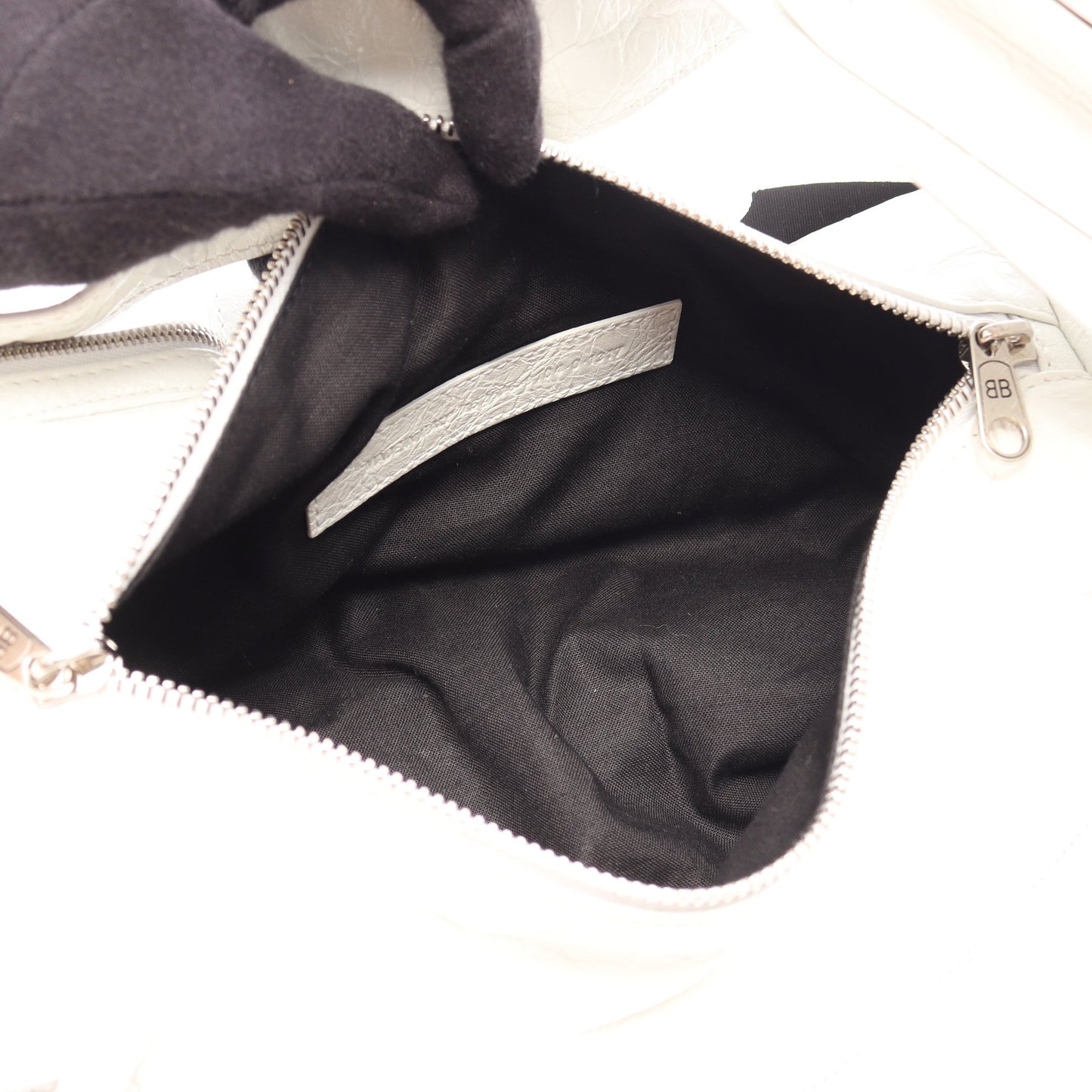SUPERBUSY SLING BAG ス ーパービジー ショルダーバッグ レザー ホワイト バレンシアガ