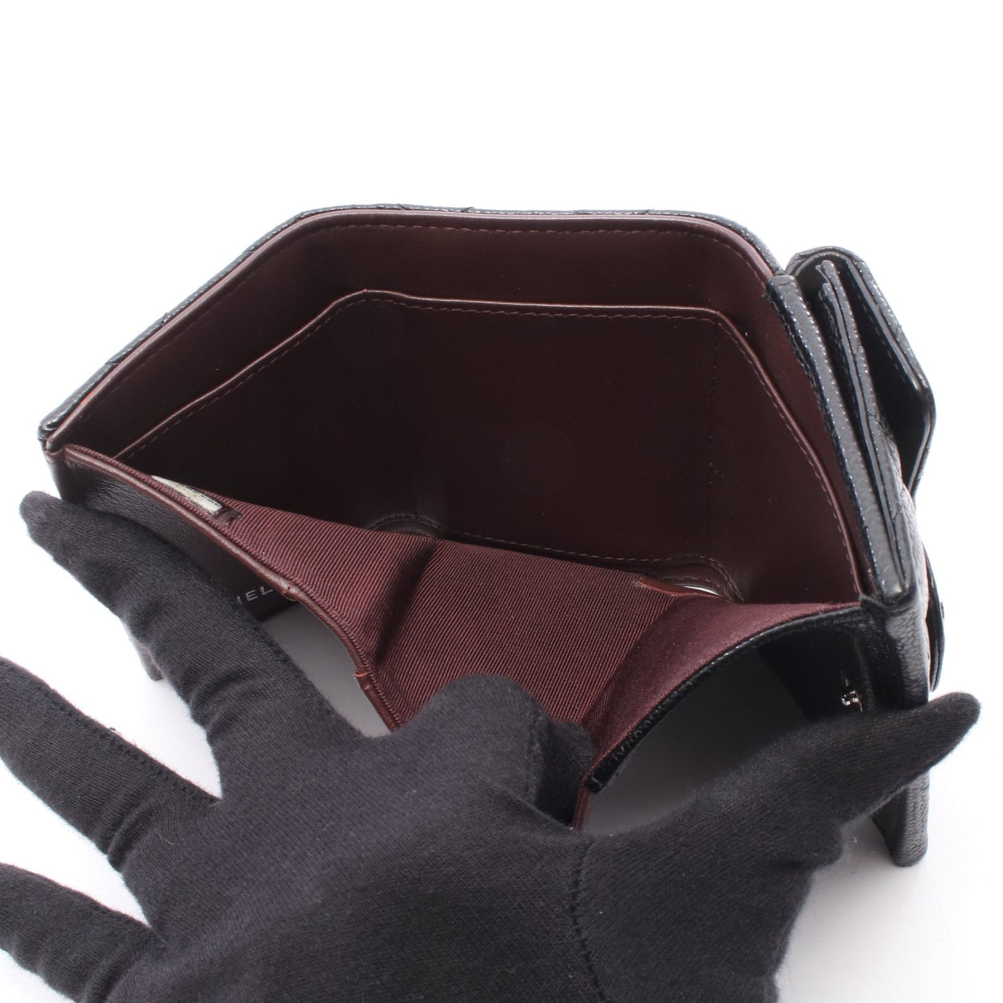クラシック スモール フラップ ウォレット マトラッセ 三つ折り財布 キャビアスキン ブラック シルバー金具 シャネル