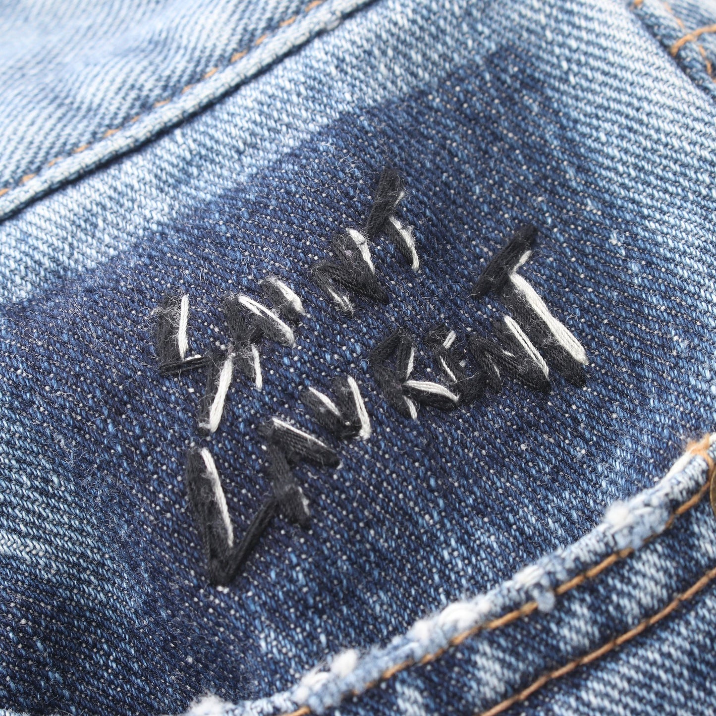 ロゴ刺繍 ダメージ加工 ボタンフライ デニムパンツ コットン ブルー サンローランパリ