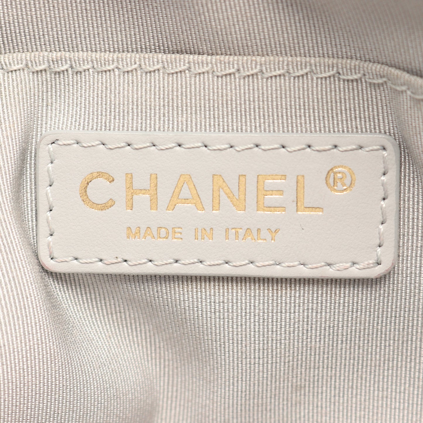 マトラッセ チェーンショルダーバッグ レザー グレー ゴールド金具 シャネル