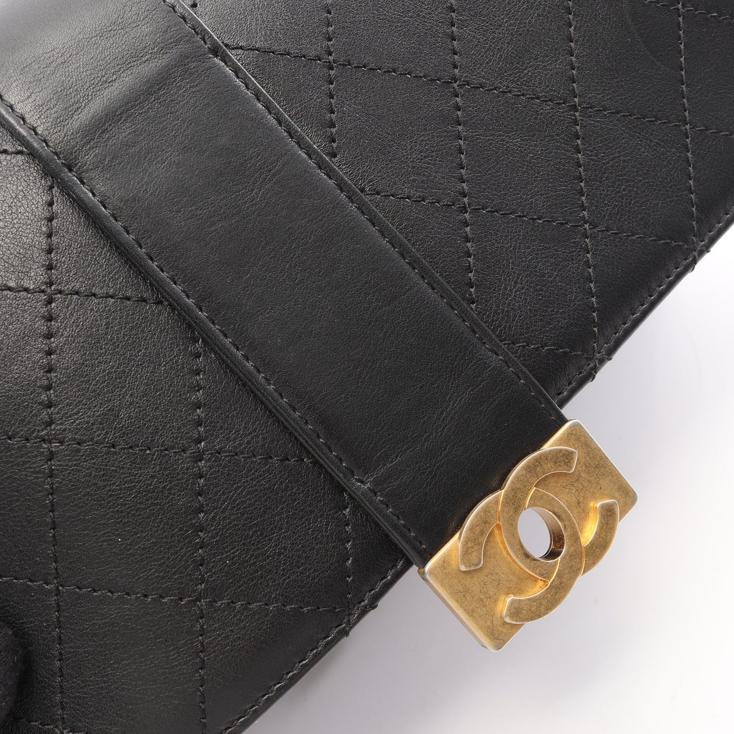 マトラッセ 2WAY チェーンショルダーバッグ レザー ブラック コンビ金具 シャネル