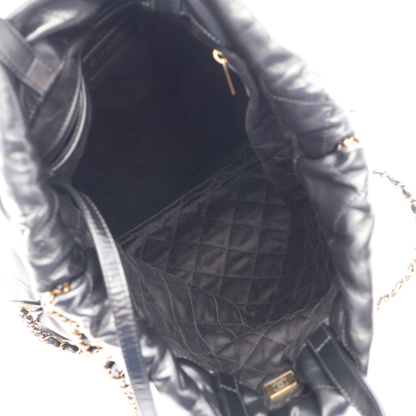 シャネル 22 ラージ バックパック リュックサック レザー ブラック ゴールド金具 シャネル