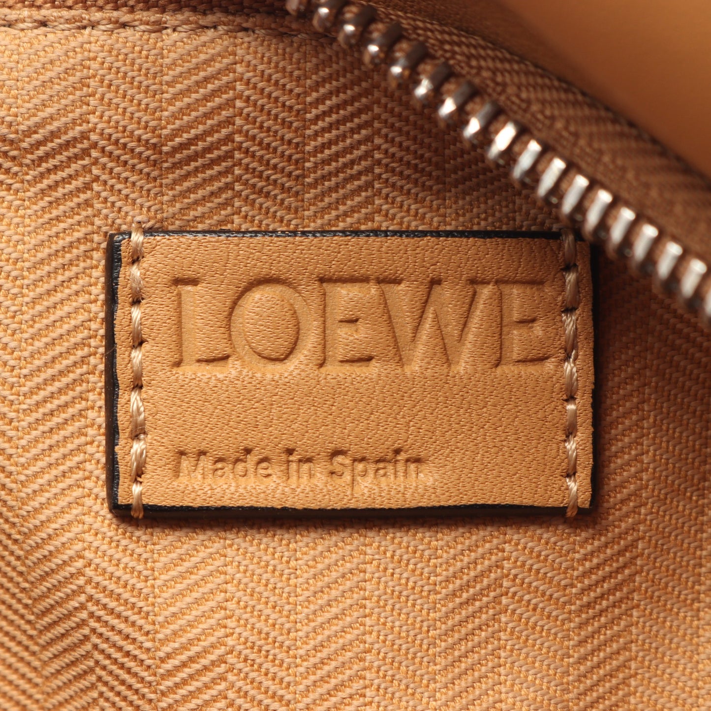 パズル バムバッグ スモール ボディバッグ ウエストバッグ レザー ベージュ ロエベ バッグ LOEWE
