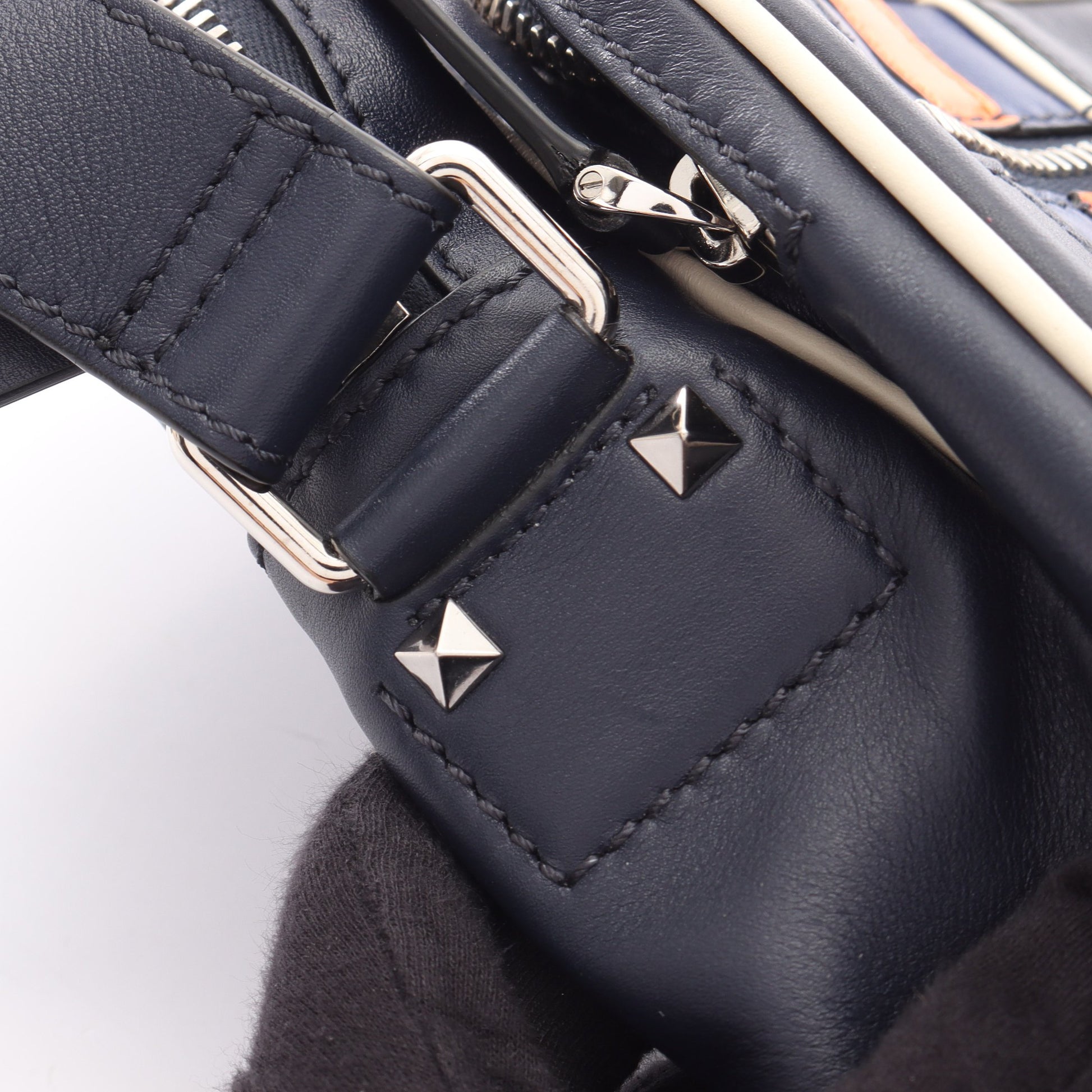 ショルダーバッグ レザー ネイビー マルチカラー ヴァレンティノガラヴァーニ バッグ VALENTINO GARAVANI
