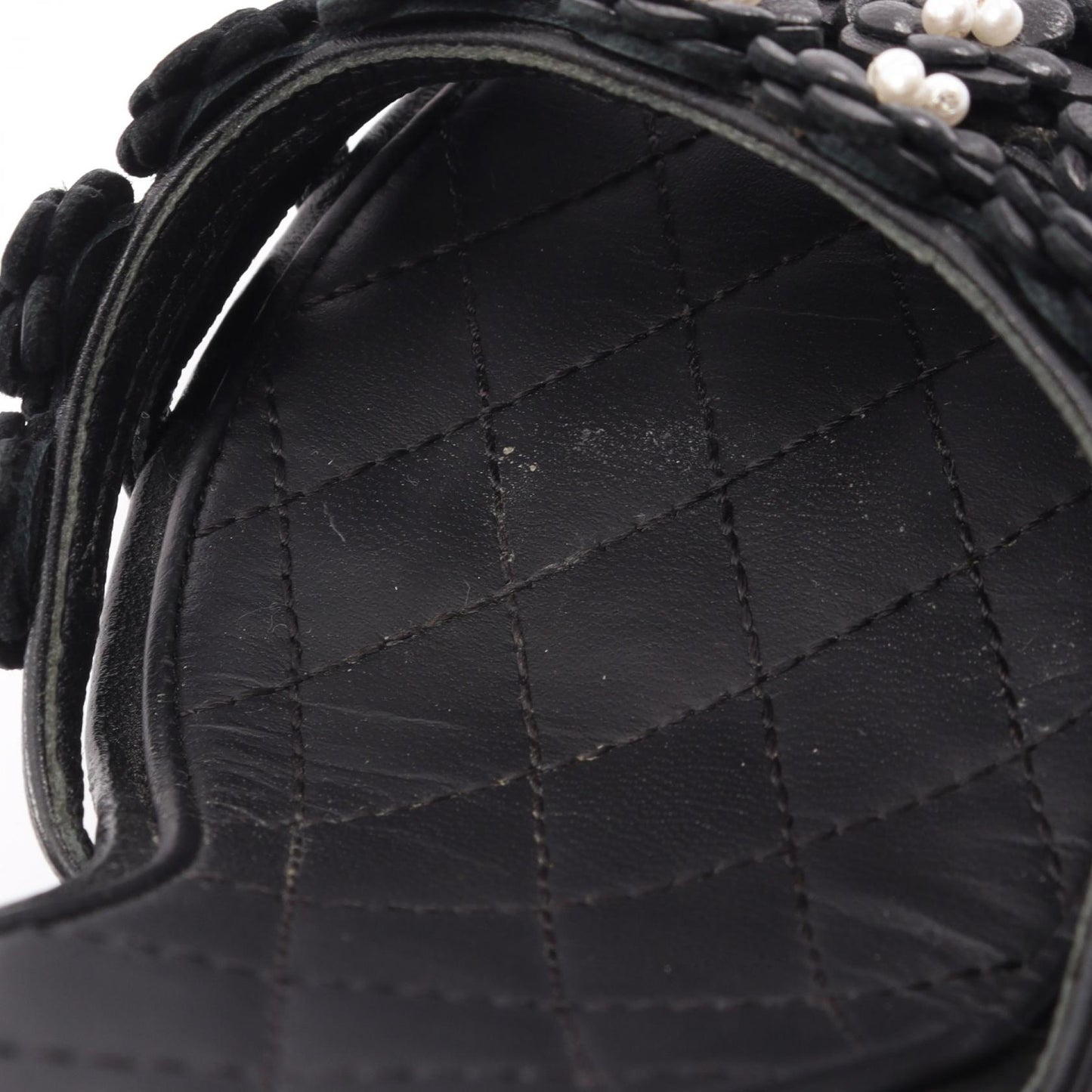 カメリア サンダル レザー ブラック シャネル シューズ CHANEL