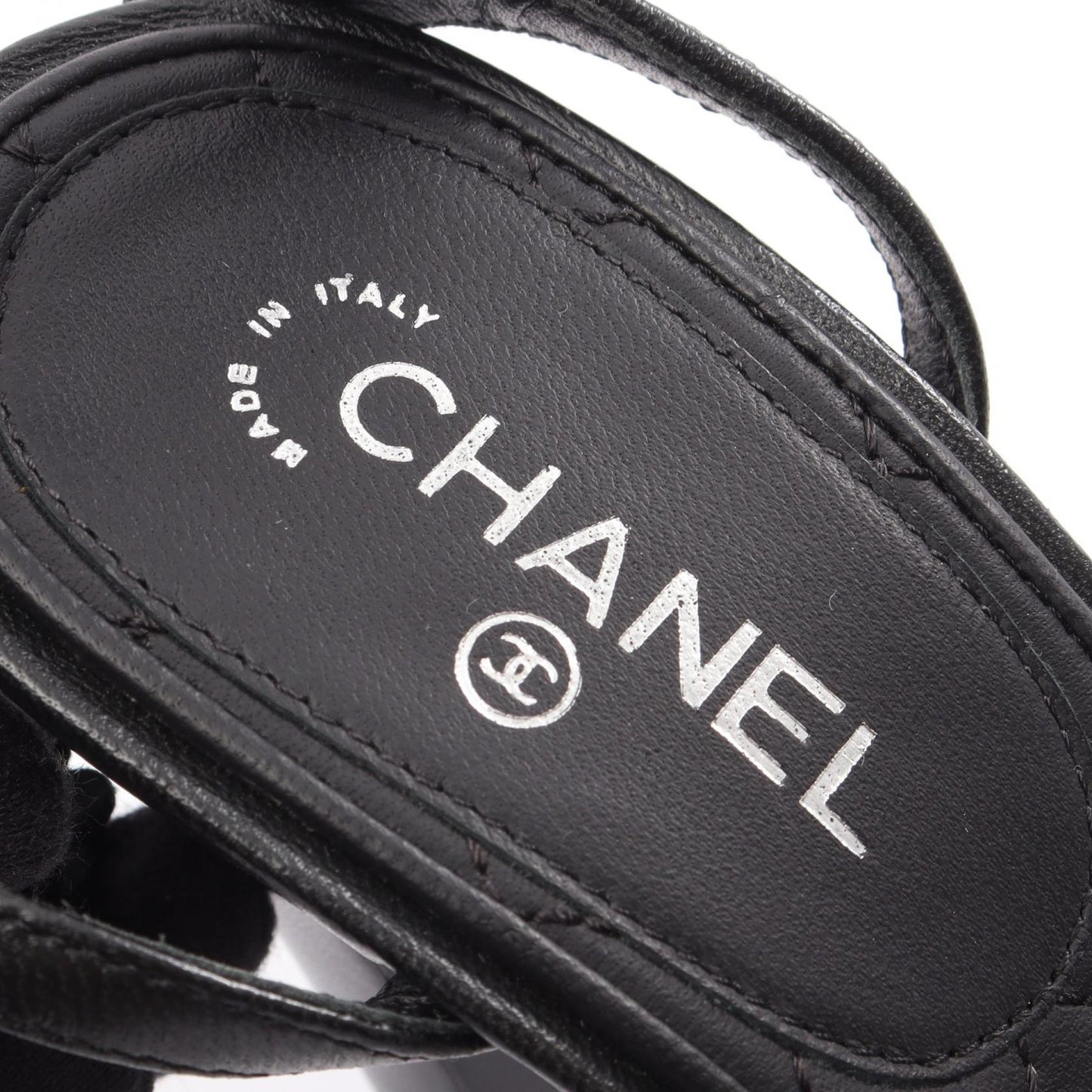 カメリア サンダル レザー ブラック シャネル シューズ CHANEL