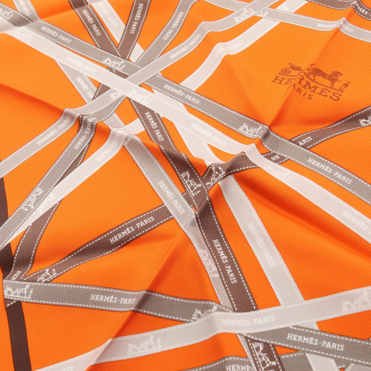 ポワントゥ ボルデュック トライアングル スカーフ シルク オレンジ ブラウン グレー エルメス 財布・小物 HERMES