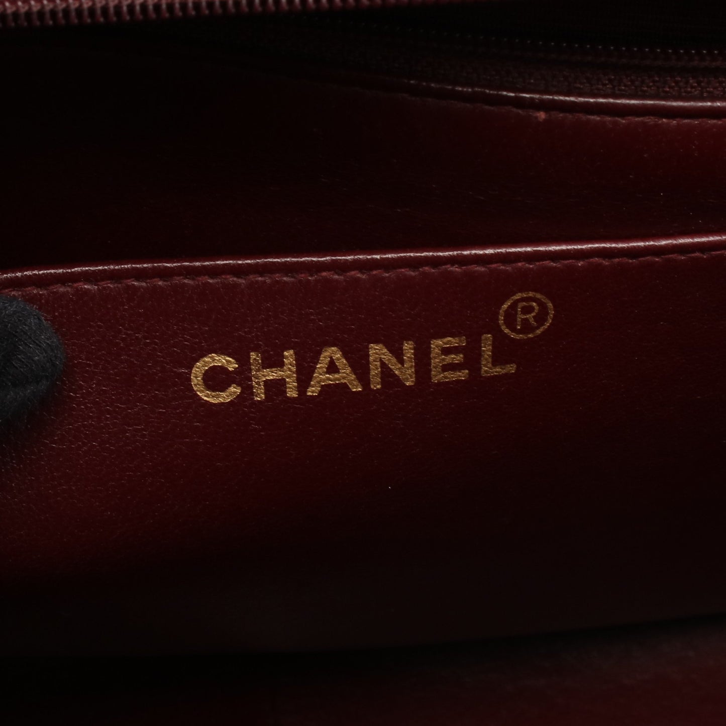 マドモアゼル デカココマーク シングルフラップ Wチェーンショルダーバッグ ラムスキン ブラック ゴールド金具 シャネル