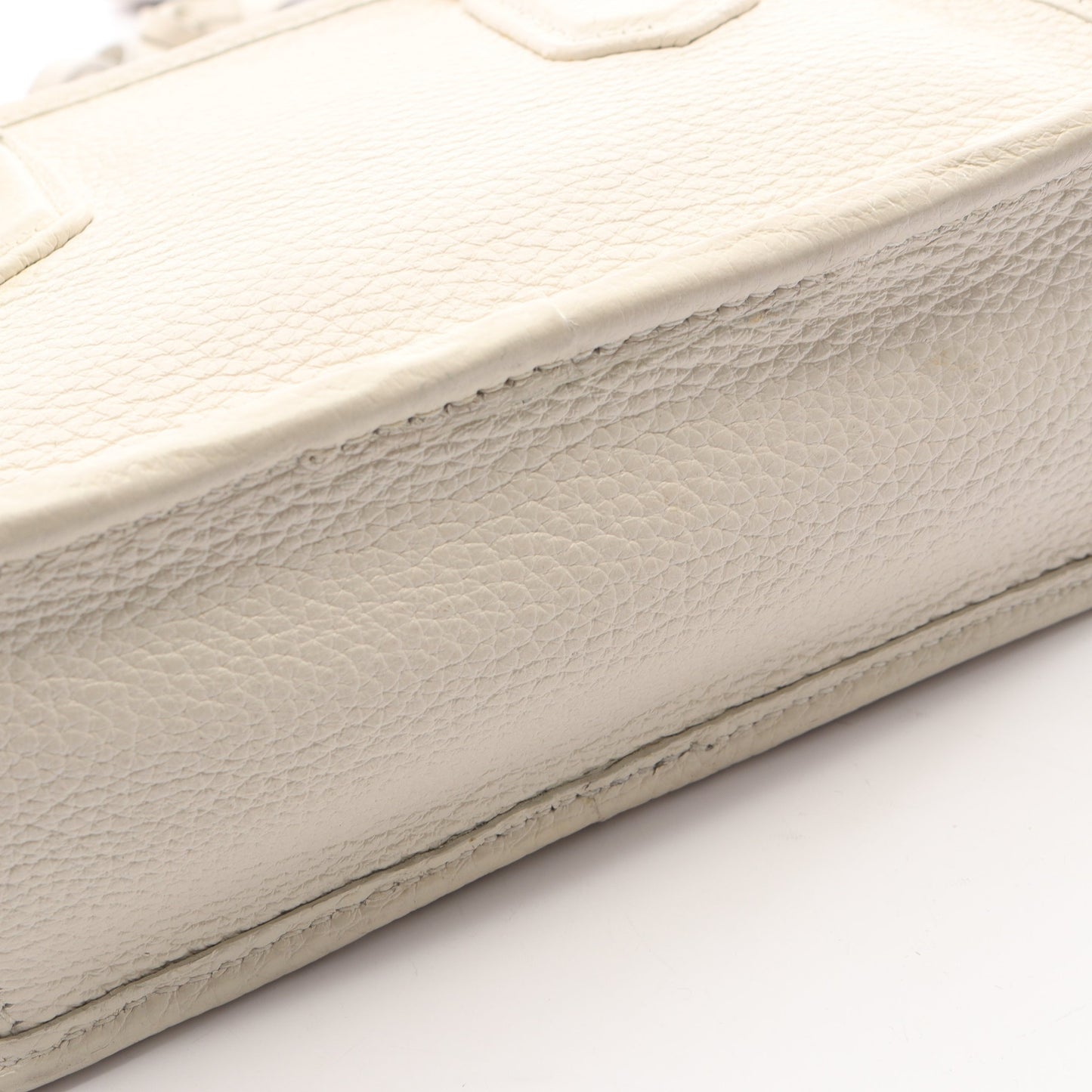 VIT.DAINO SOFT 2WAY ハンドバッグ レザー ホワイト ミュウミュウ