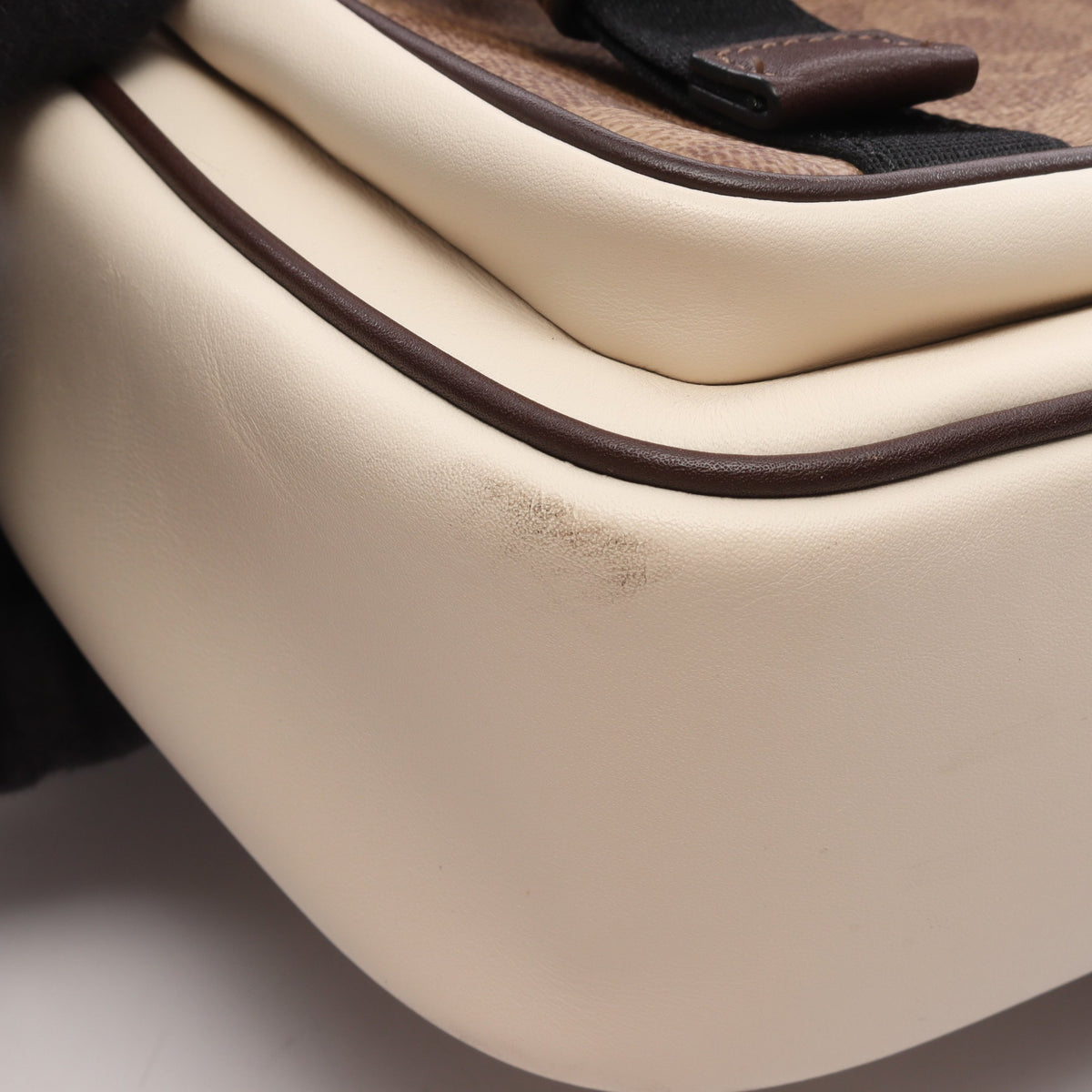 レーサー メッセンジャー カラーブロック シグネチャー ショルダーバッグ レザー PVC ホワイト ブラウン ベージュ コーチ バッグ COACH