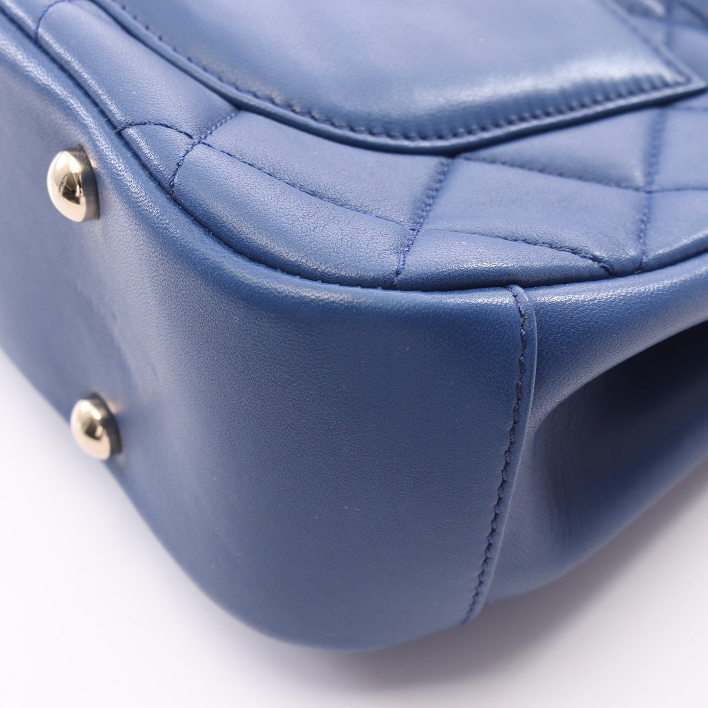 マトラッセ トップハンドル 2WAY チェーンショルダーバッグ ラムスキン ブルー ゴールド金具 シャネル