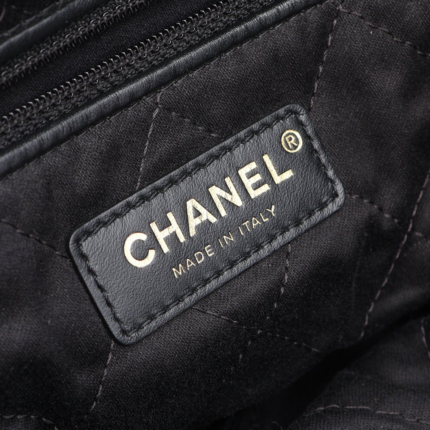 シャネル22 バックパック ナップサック レザー ブラック ゴールド金具 シャネル
